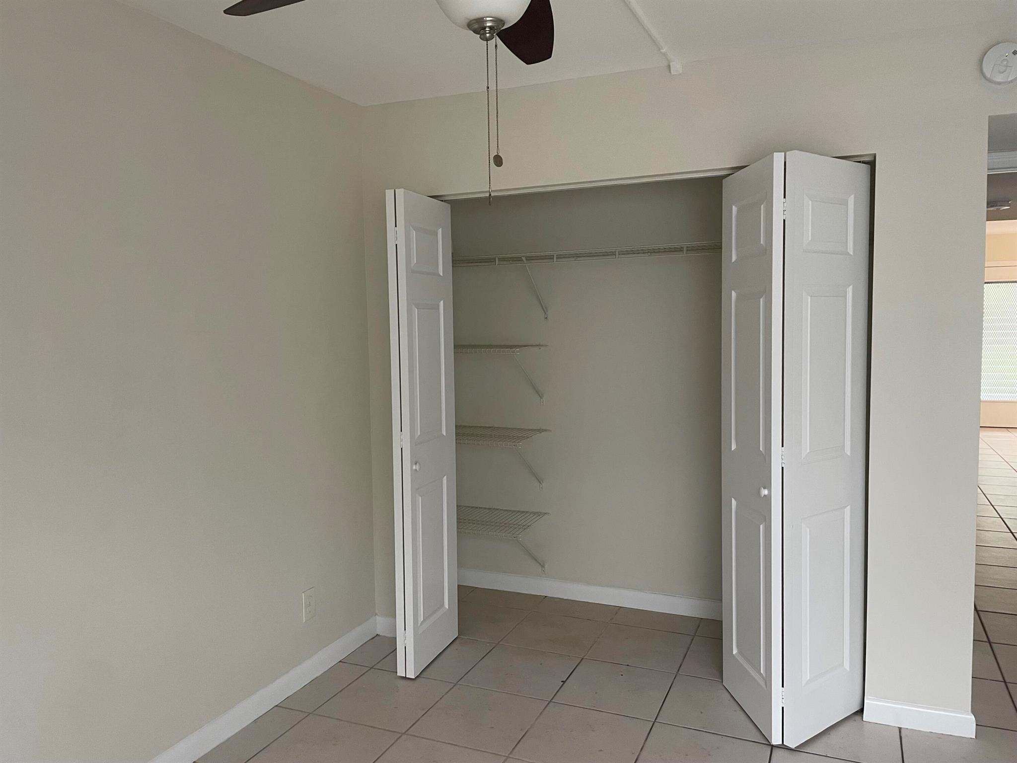 KINGS POINT PIEDMONT COND - Residential Lease