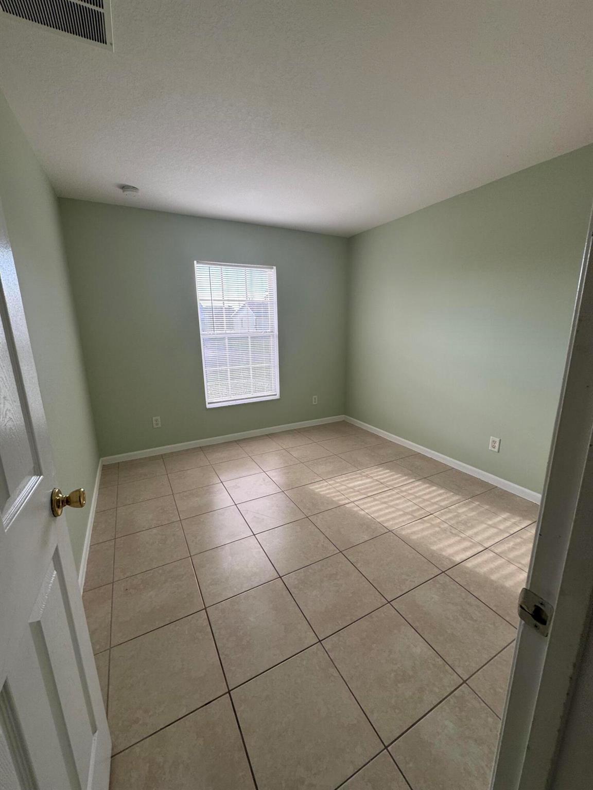 PORT ST LUCIE SECTION 21 - Residential Lease
