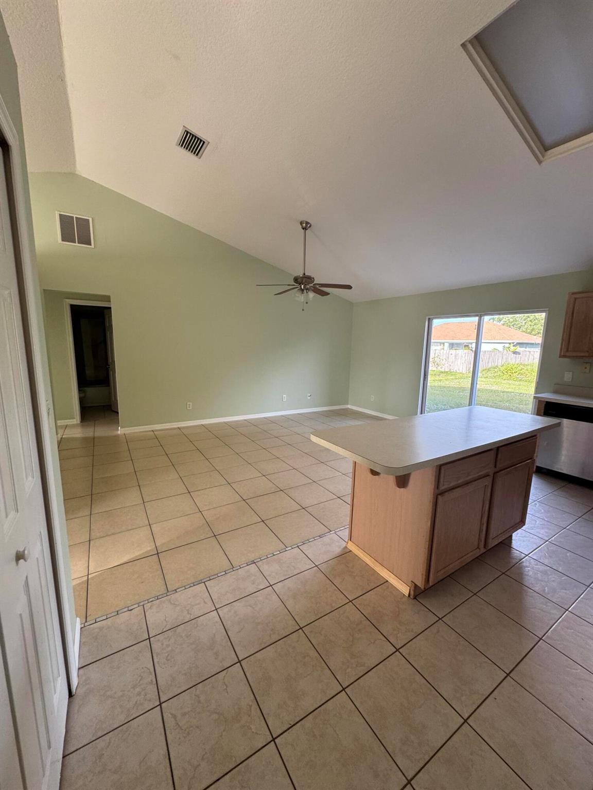 PORT ST LUCIE SECTION 21 - Residential Lease