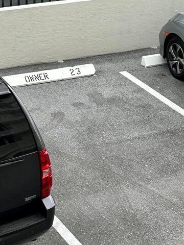 MAYAN TOWERS - Residential