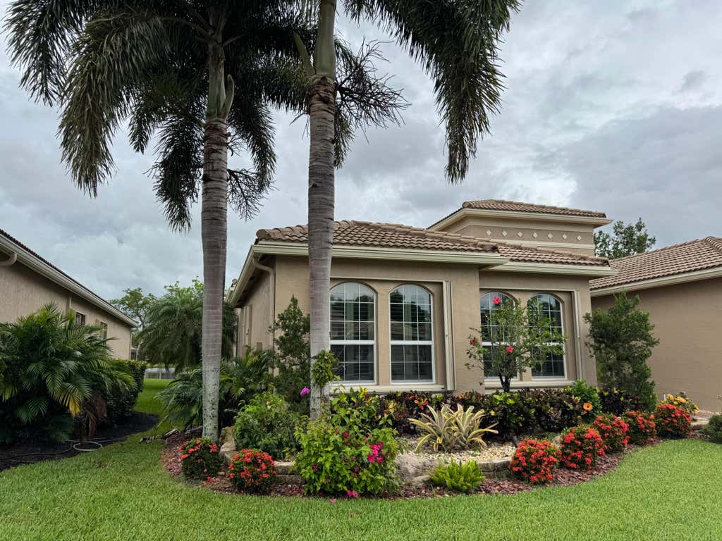 Photo of 10469 Whitewind Circle, Boynton Beach, FL 33473 (MLS # R11096280)