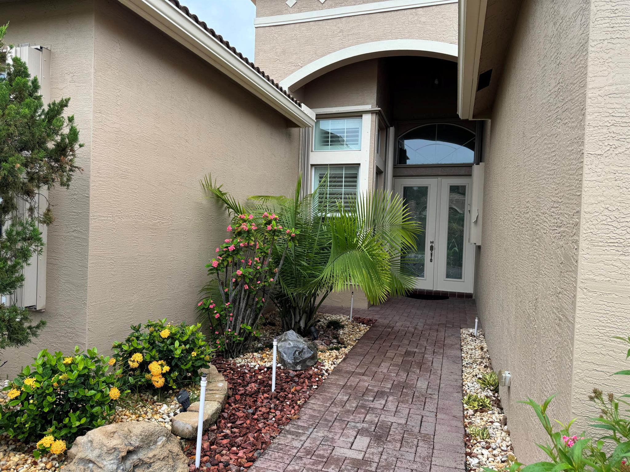 10469 Whitewind Circle