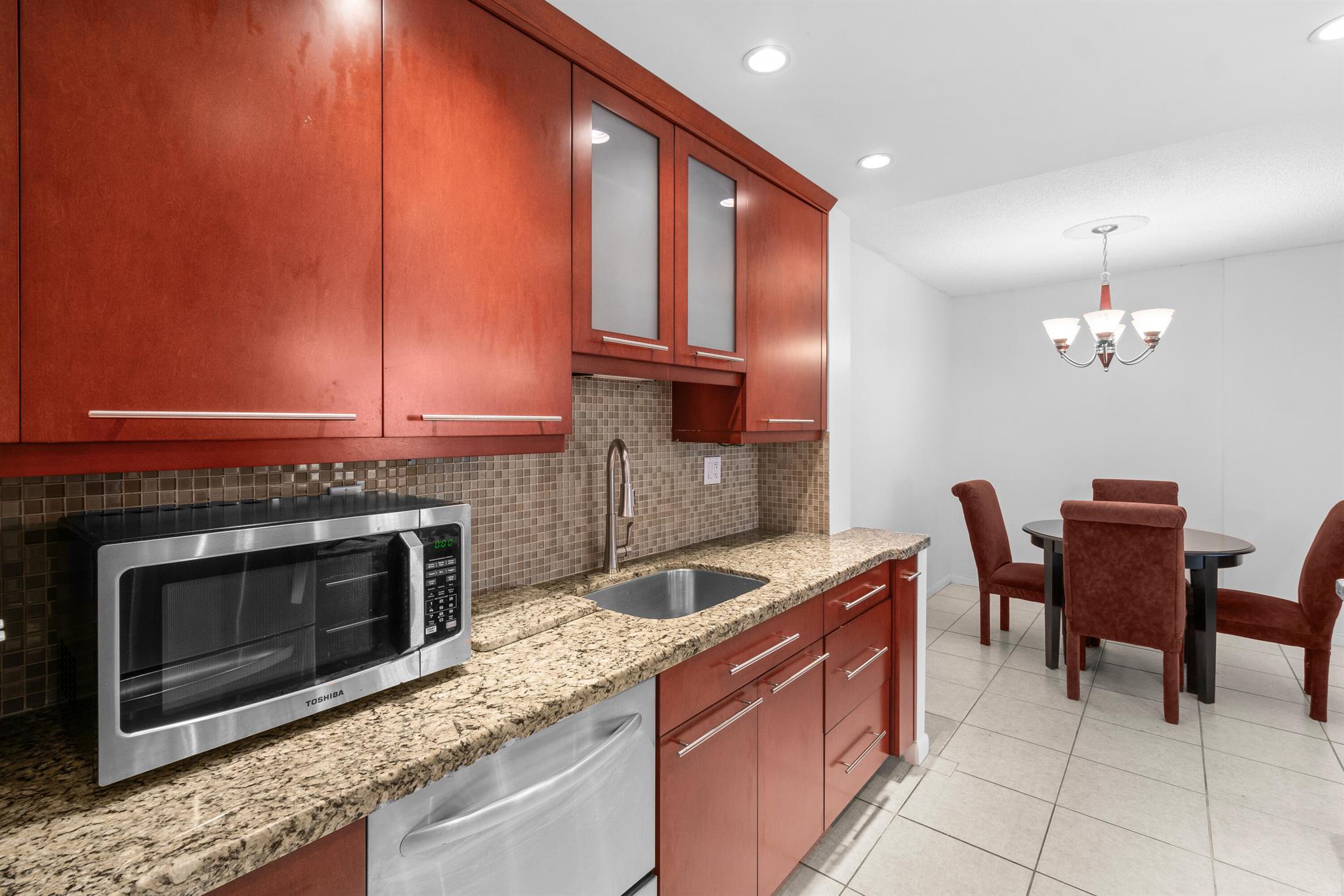 250 NE 20th Street 1220