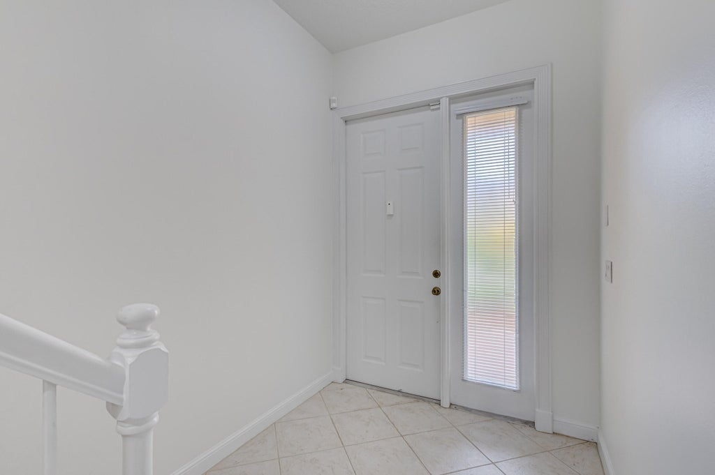 Photo of 402 Commons Way, Palm Beach Gardens, FL 33418 (MLS # B26083445)