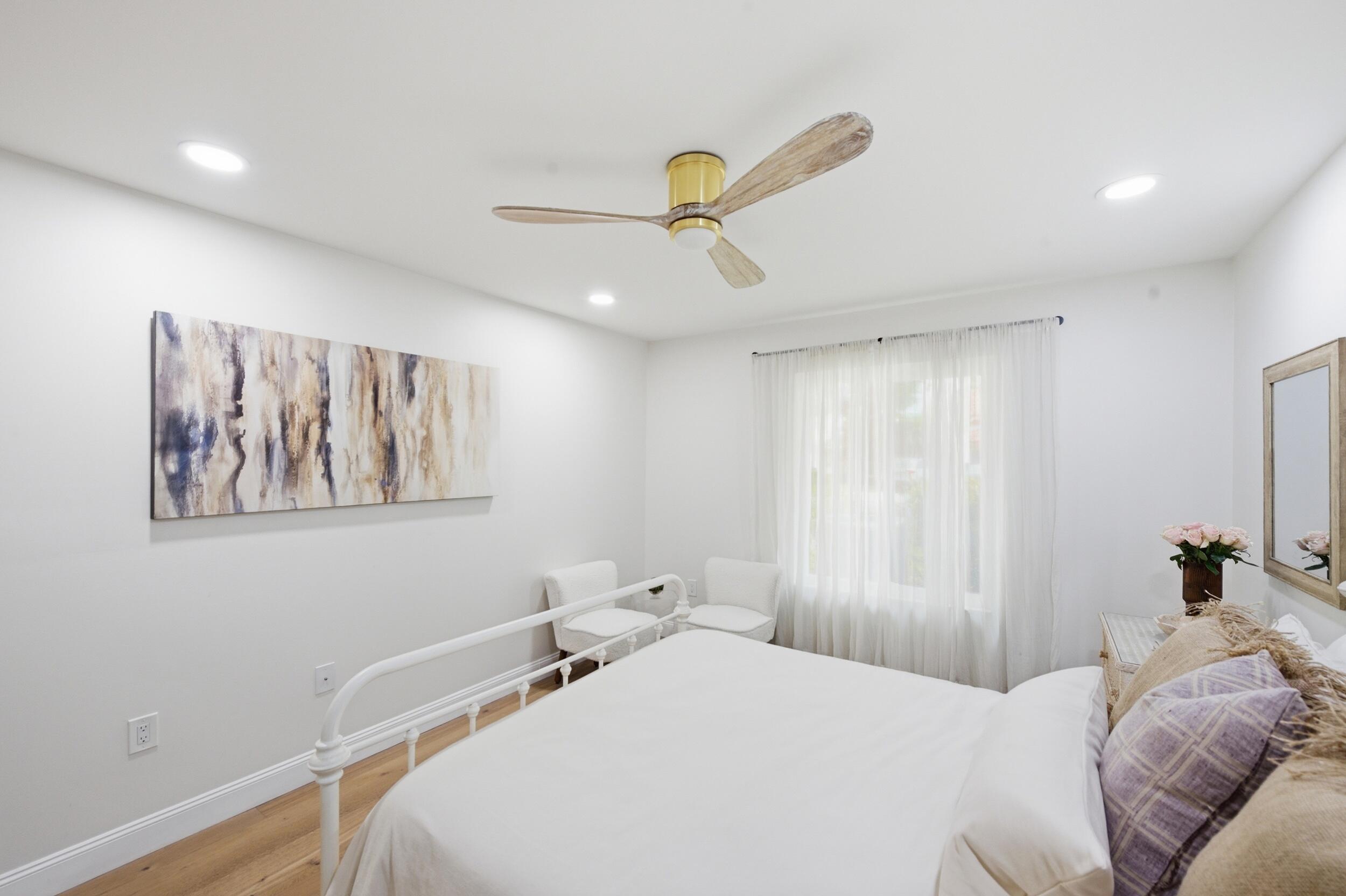 SARATOGA POINTE - Residential