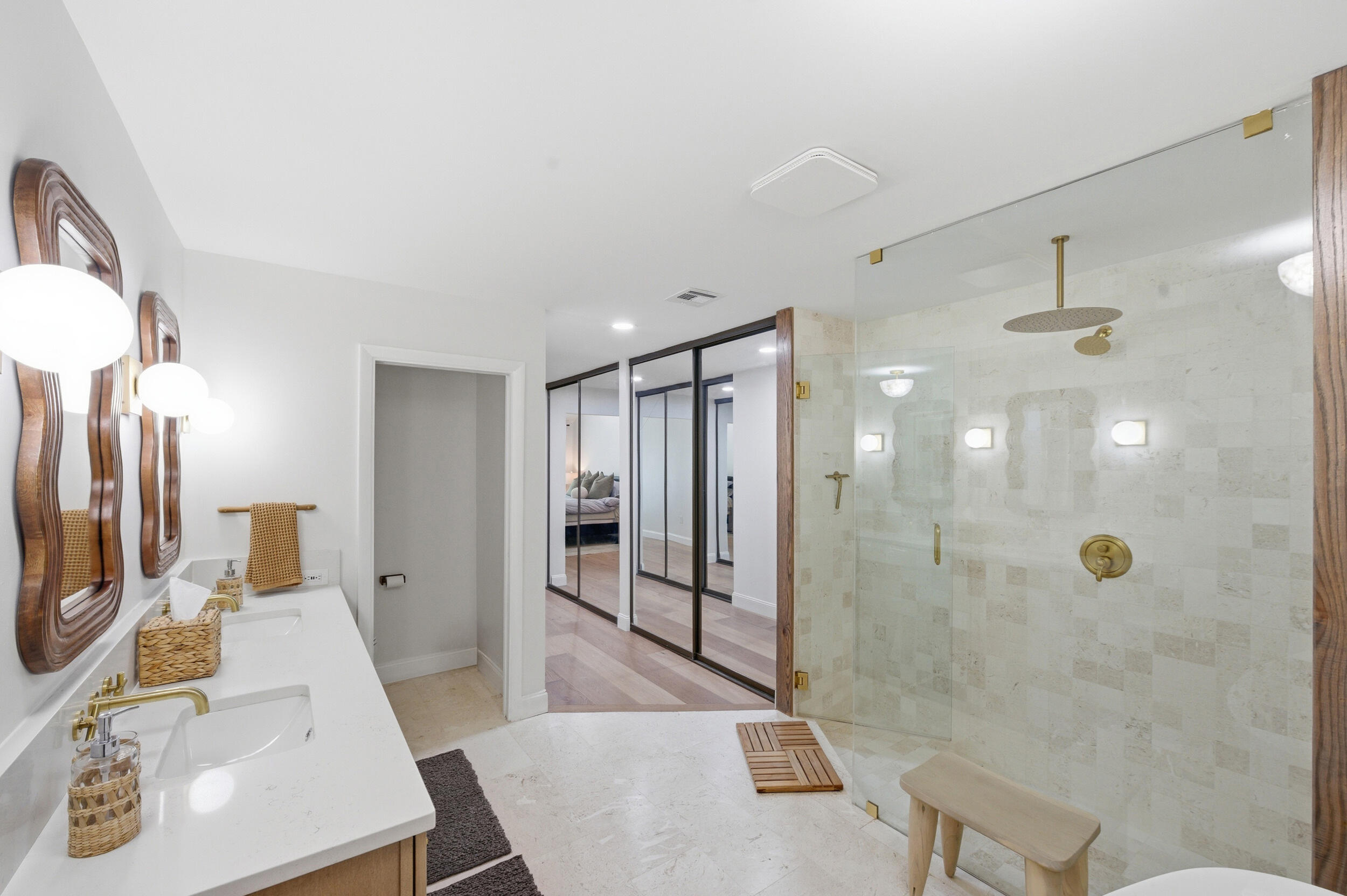 SARATOGA POINTE - Residential