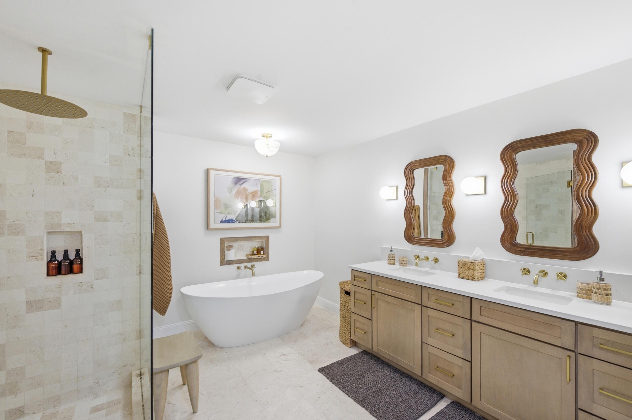 SARATOGA POINTE - Residential