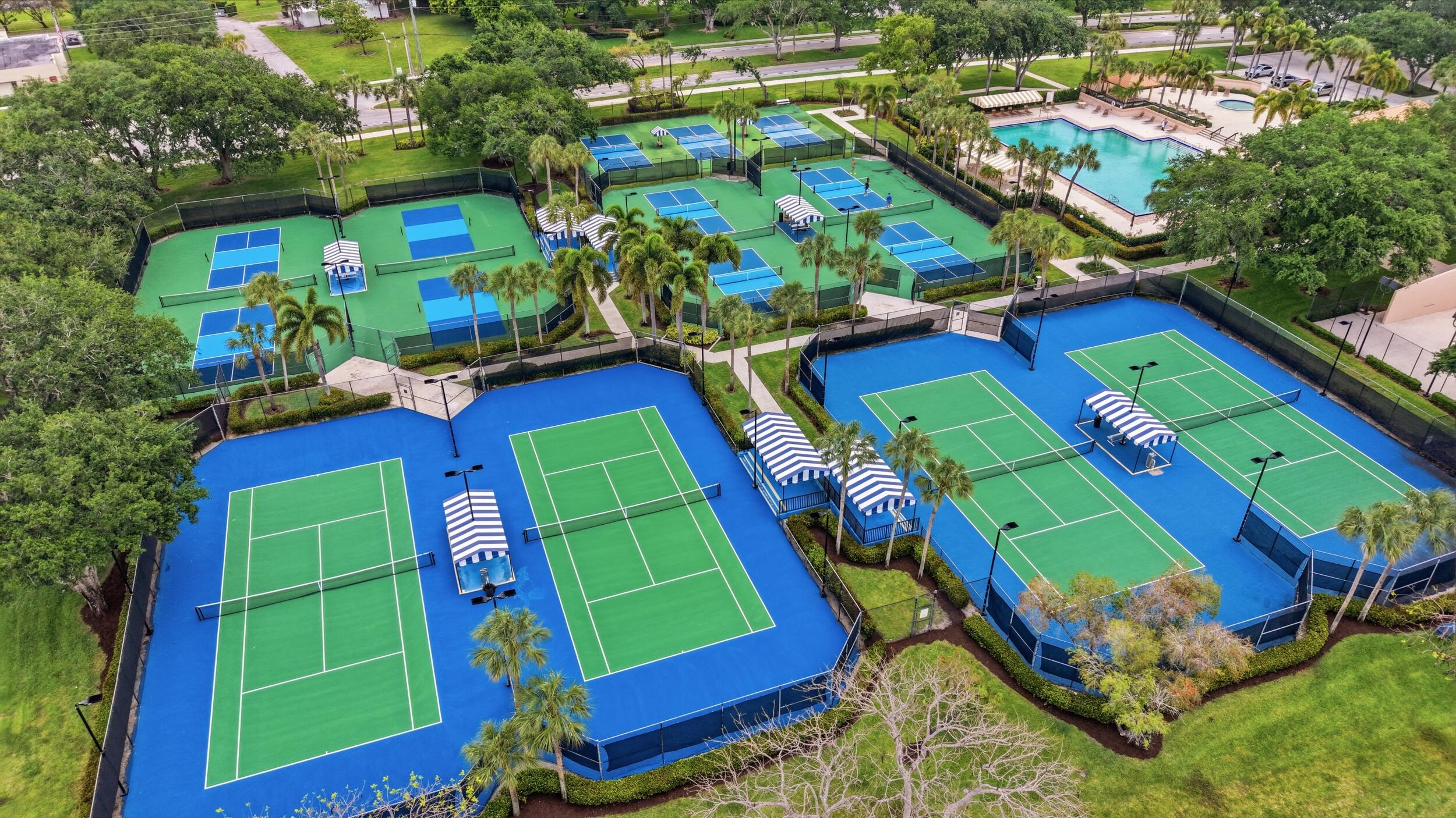 SARATOGA POINTE - Residential