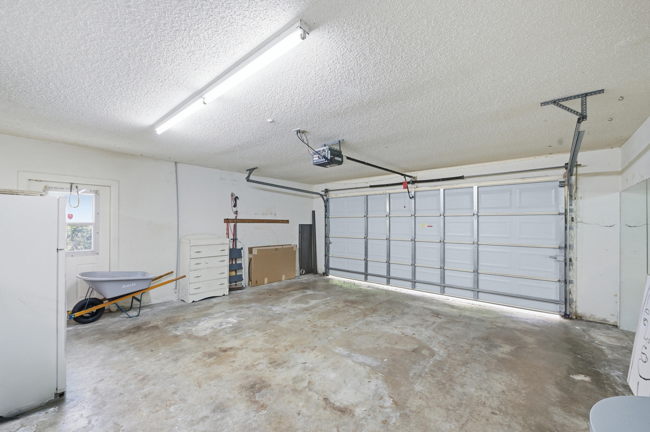 SARATOGA POINTE - Residential