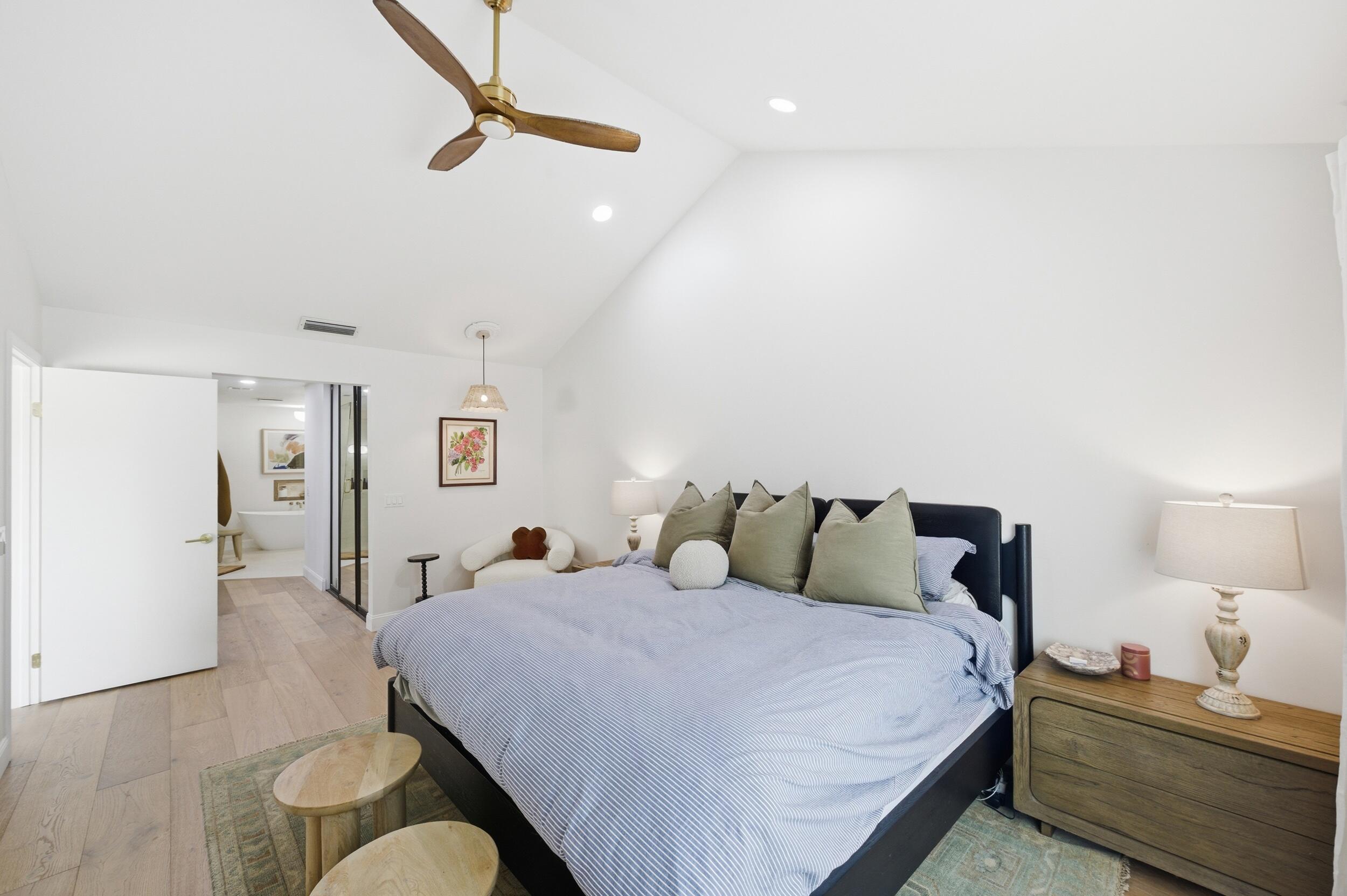 SARATOGA POINTE - Residential