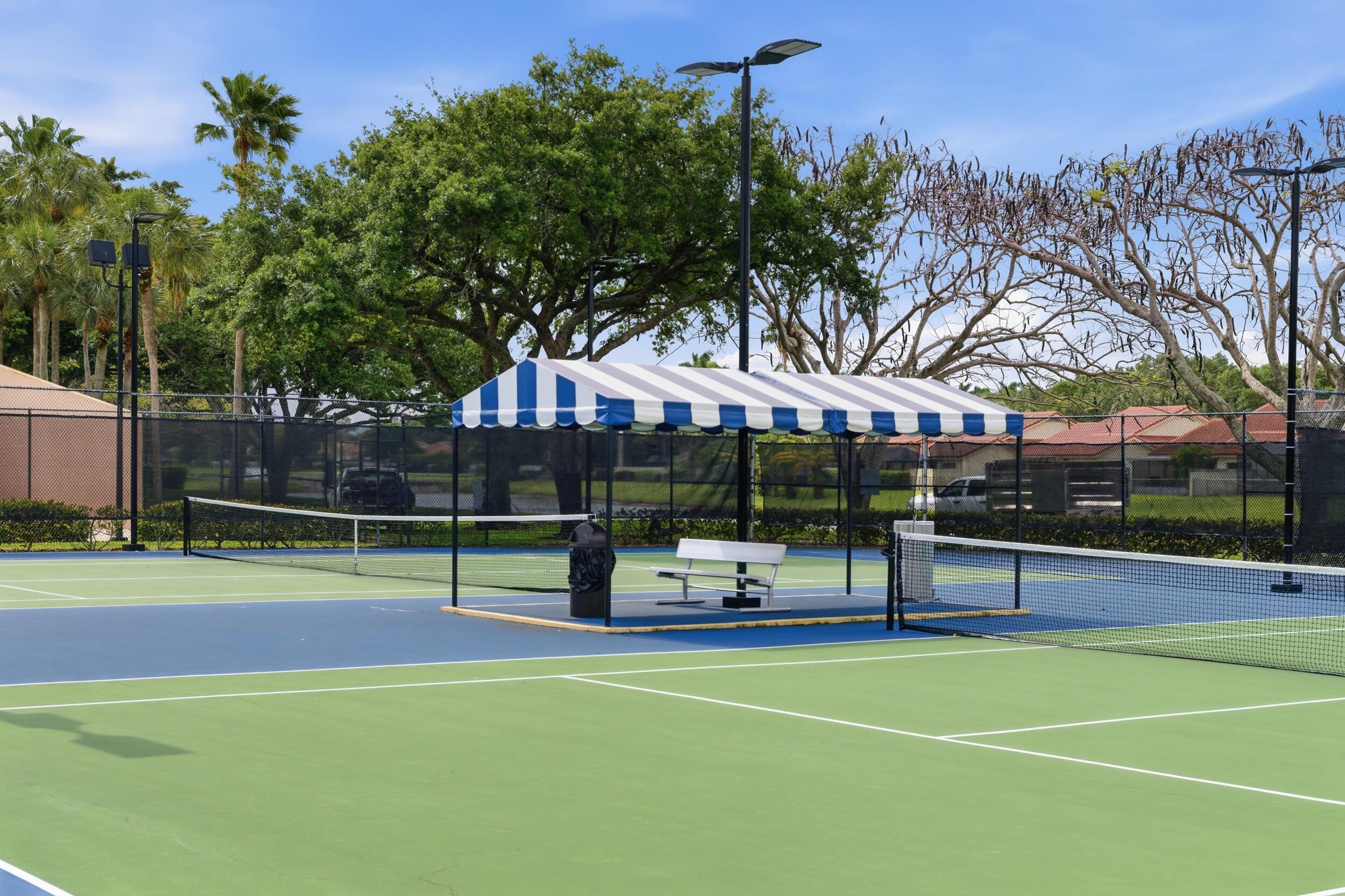 SARATOGA POINTE - Residential