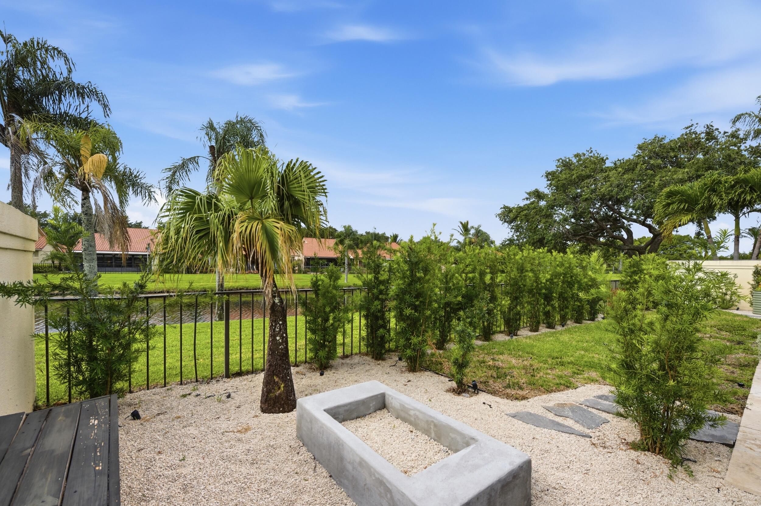 SARATOGA POINTE - Residential