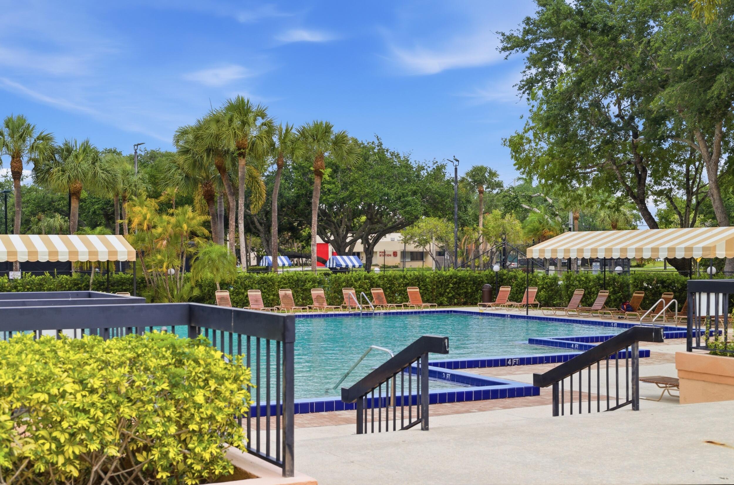 SARATOGA POINTE - Residential