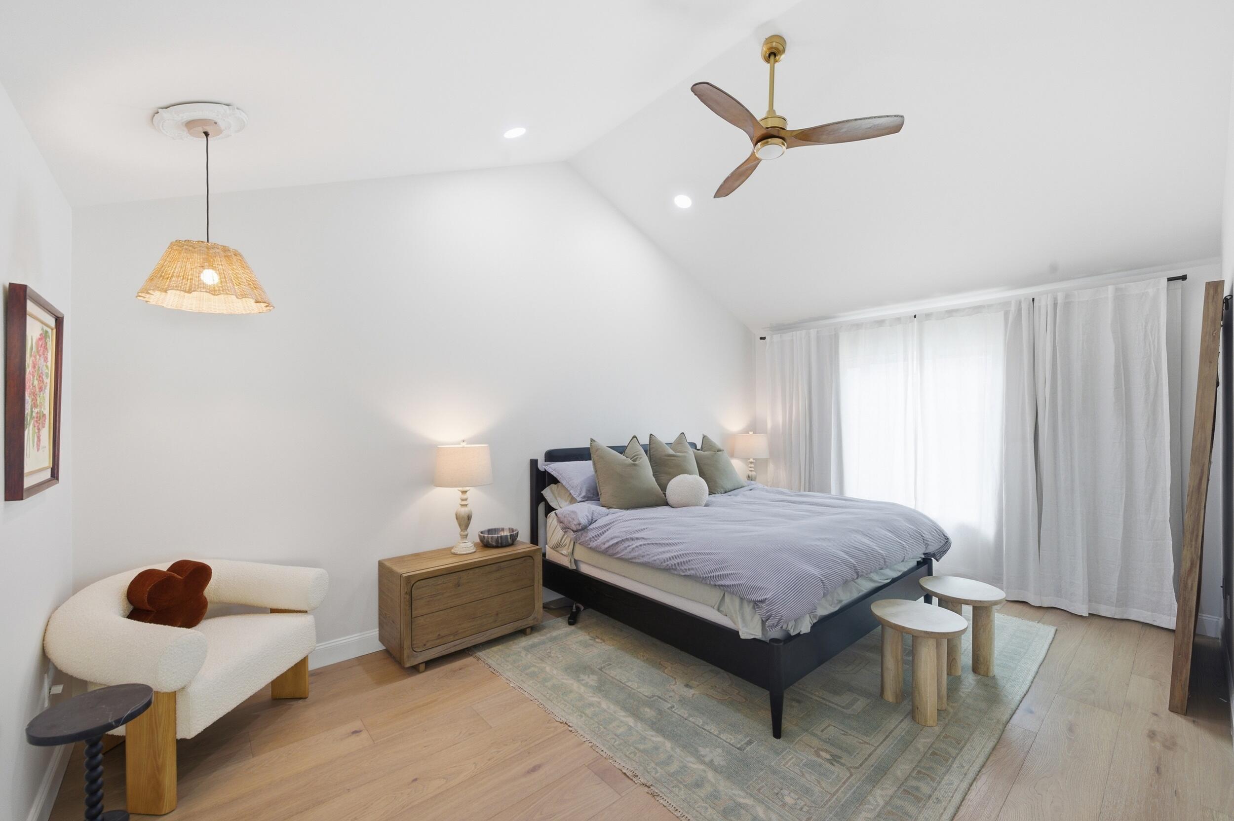 SARATOGA POINTE - Residential