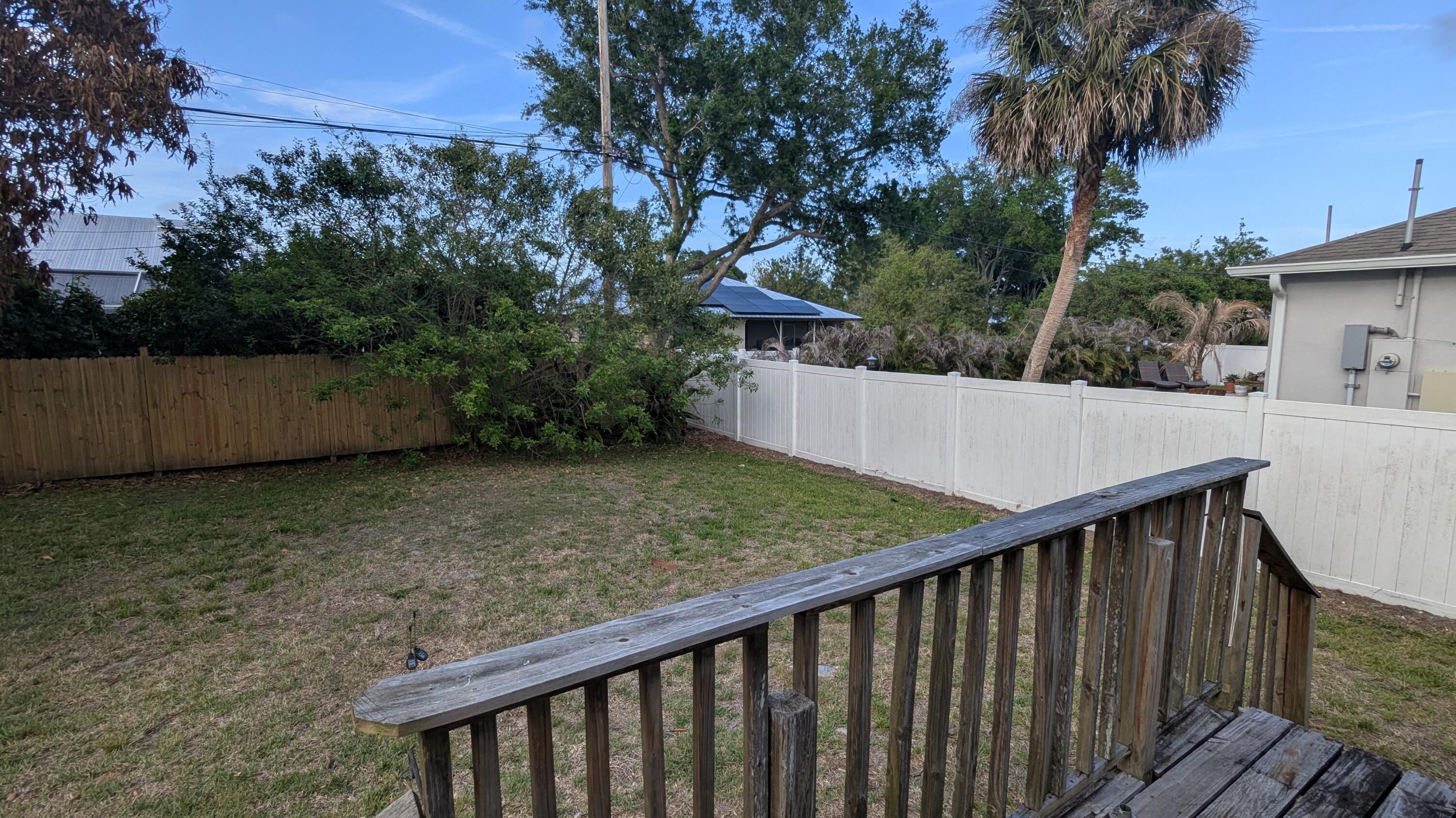 SEBASTIAN HIGHLANDS UNIT 10 - Residential