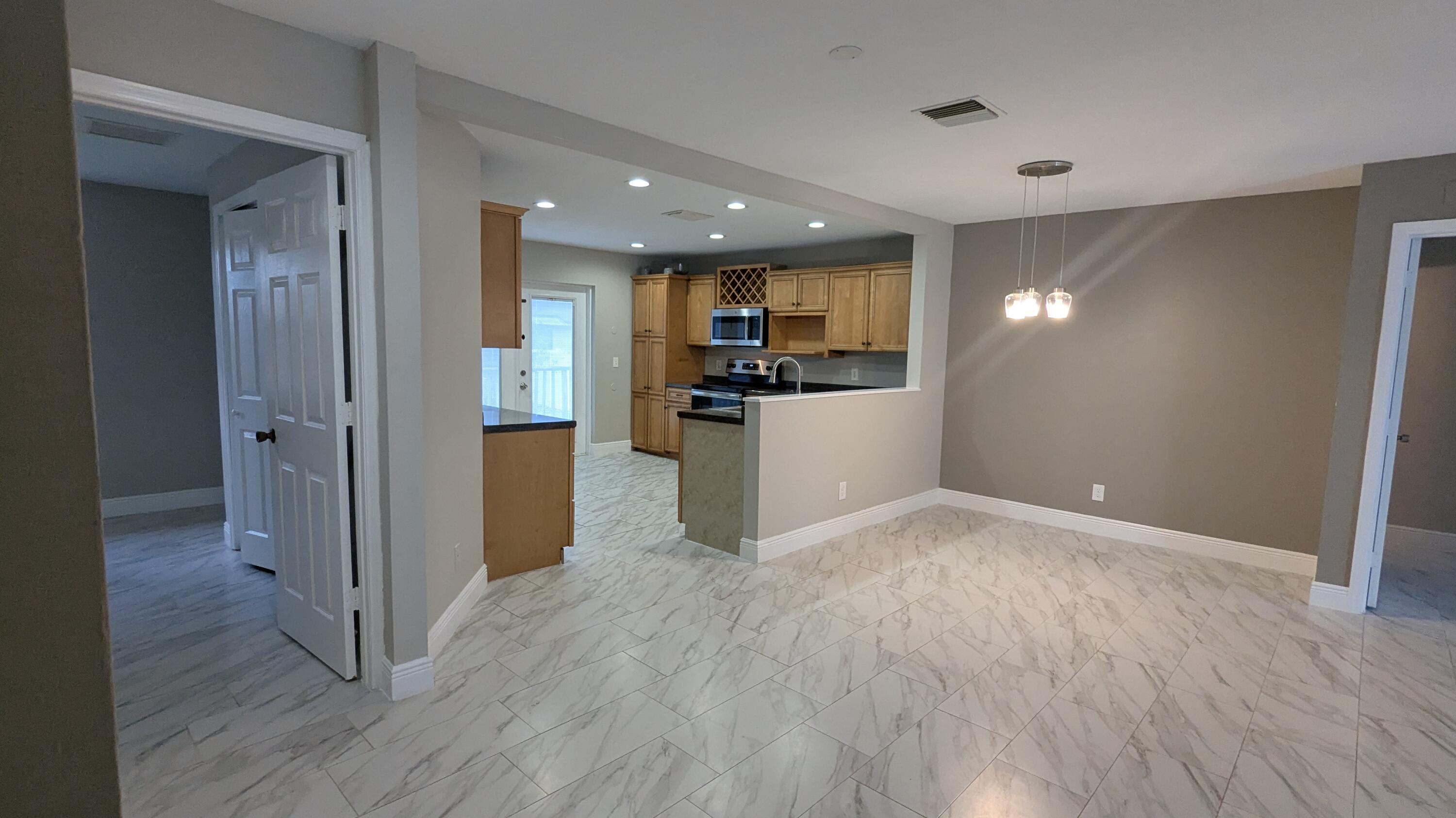 SEBASTIAN HIGHLANDS UNIT 10 - Residential