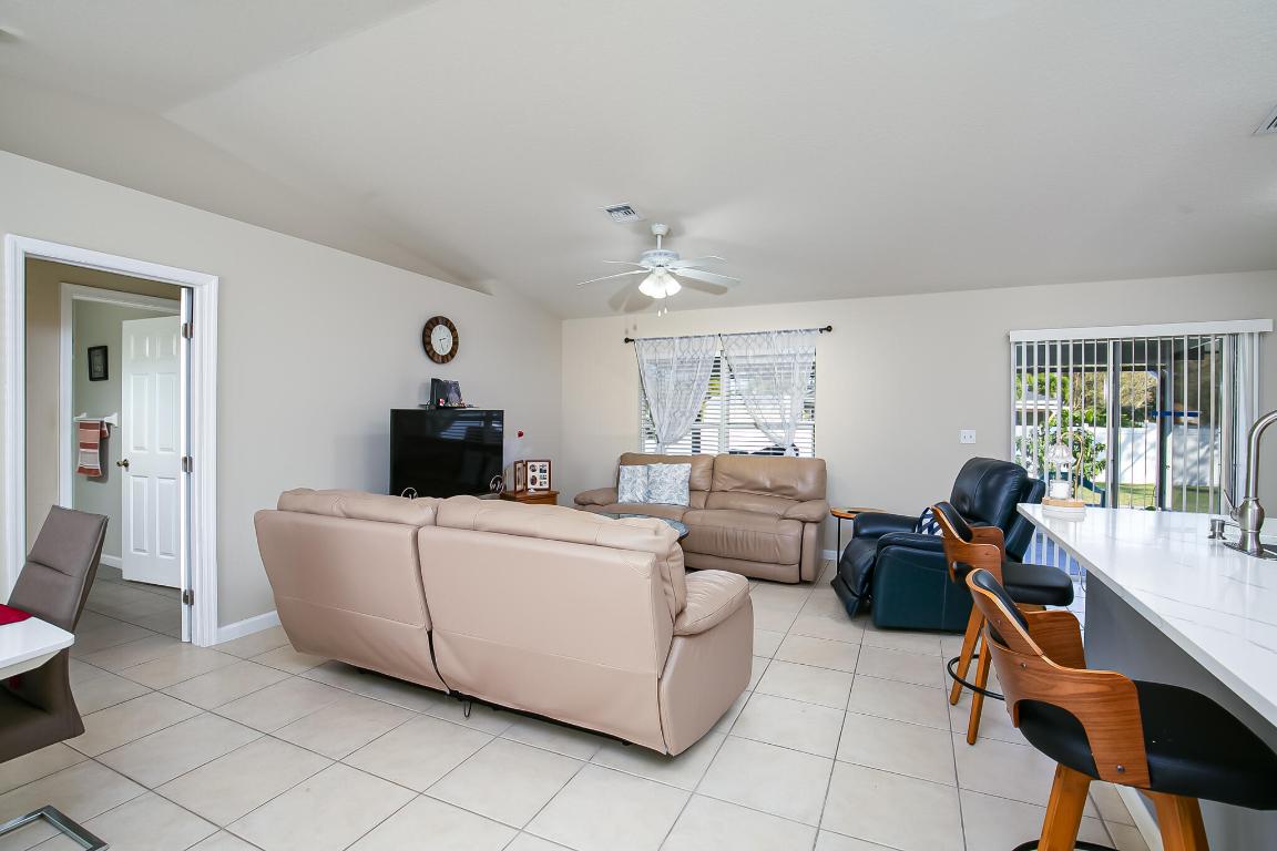 PORT ST LUCIE SECTION 13 - Residential