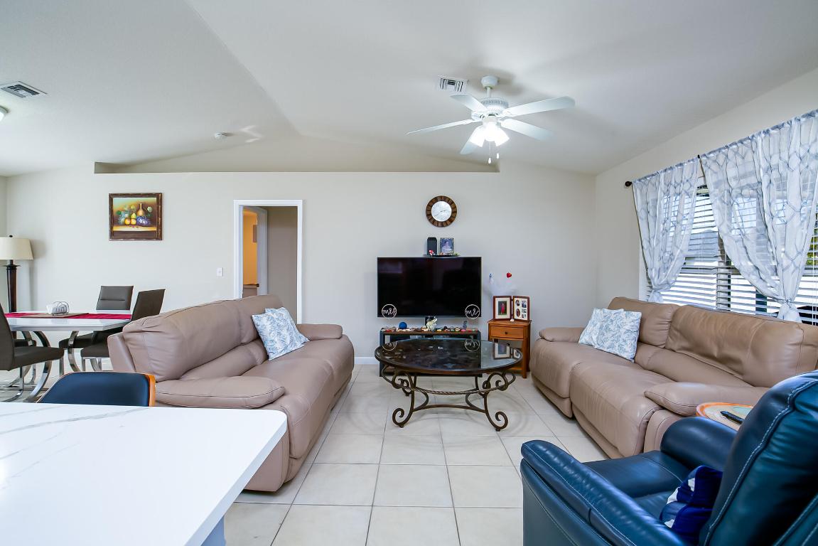 PORT ST LUCIE SECTION 13 - Residential