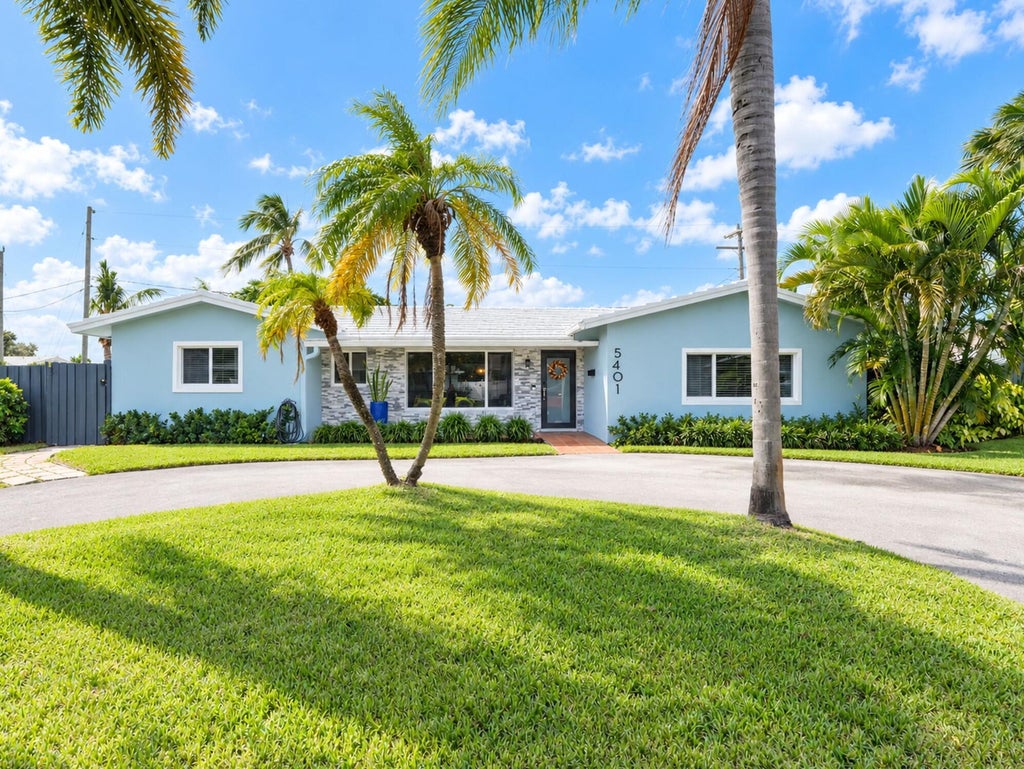 Photo of 5401 NE 17TH Terrace, Fort Lauderdale, FL 33334 (MLS # B26093482)
