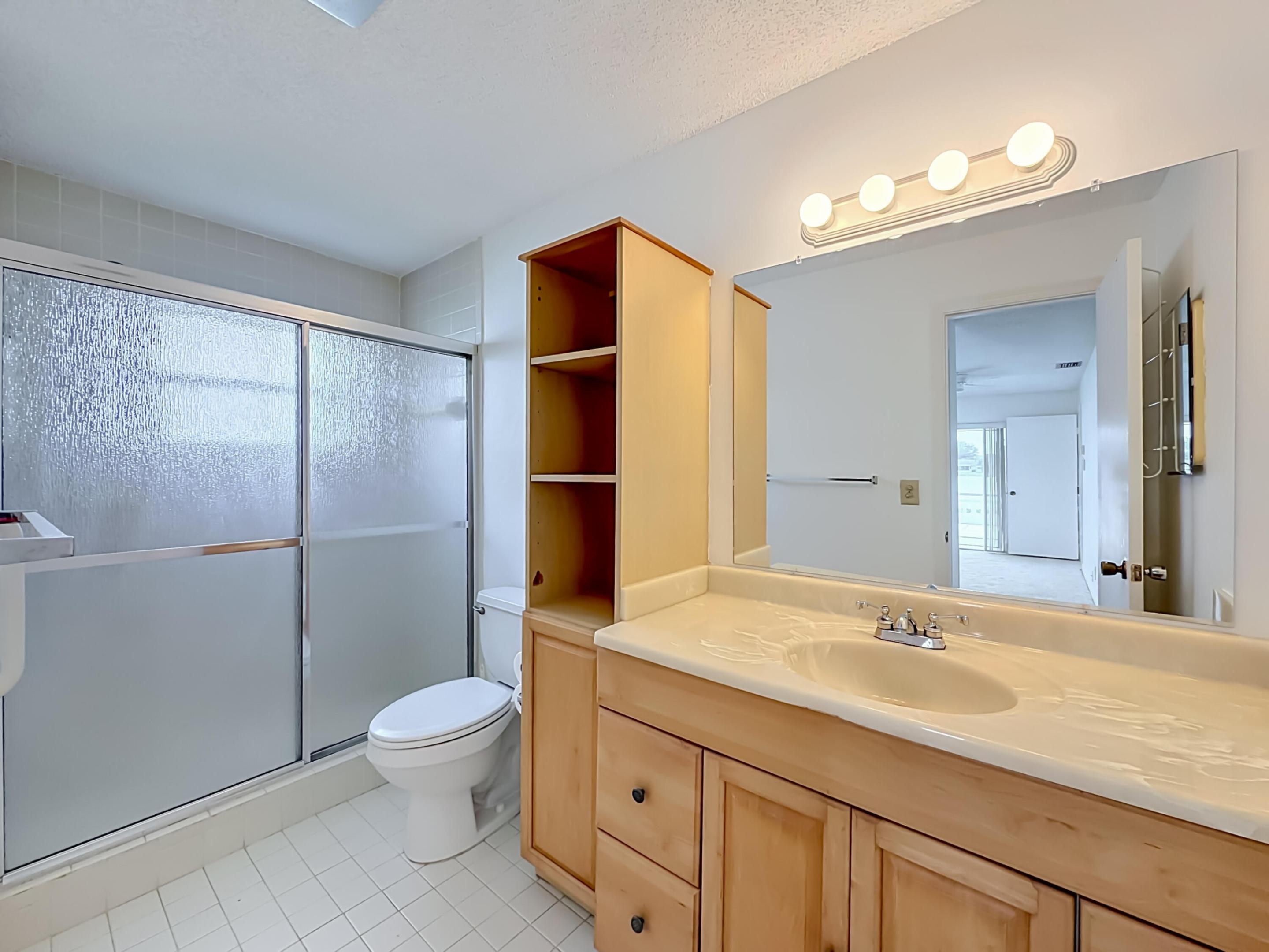 LAUDERDALE WEST 2 SEC - Residential