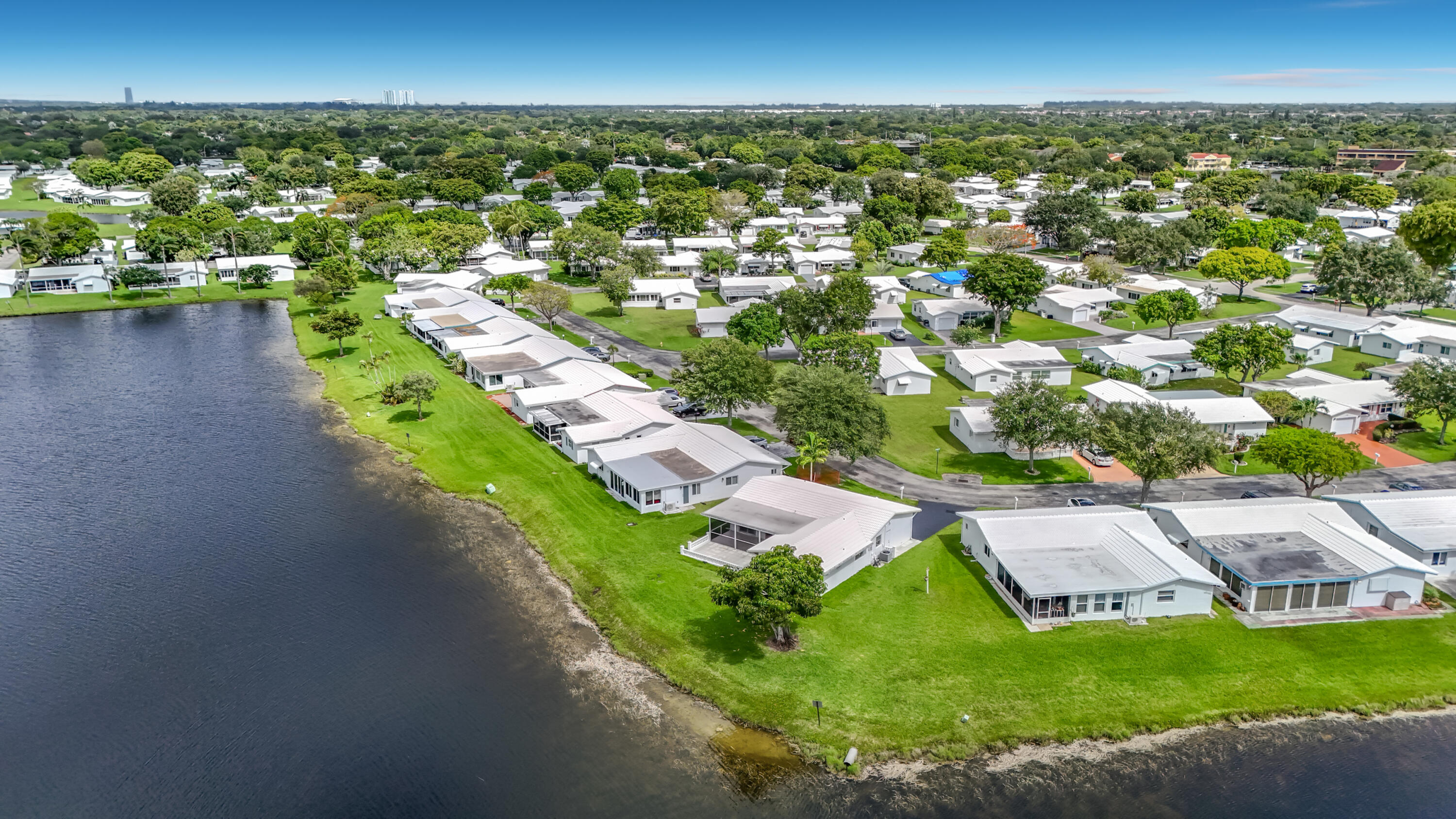 LAUDERDALE WEST 2 SEC - Residential