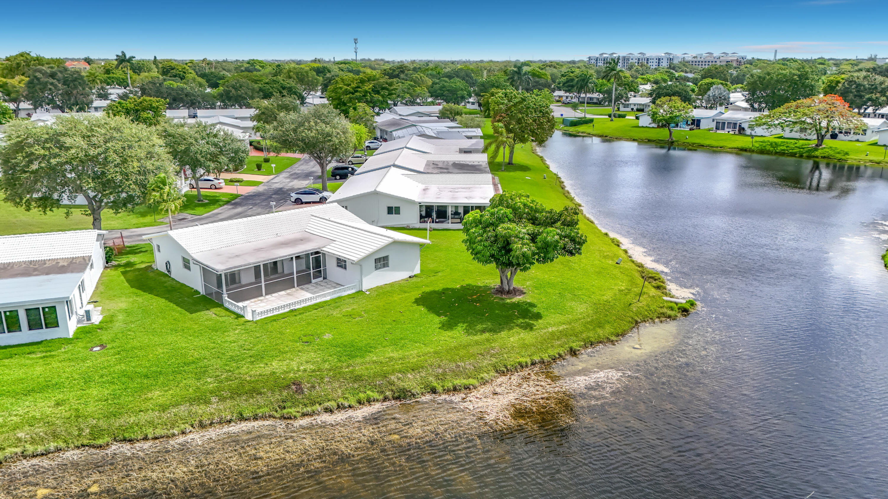 LAUDERDALE WEST 2 SEC - Residential