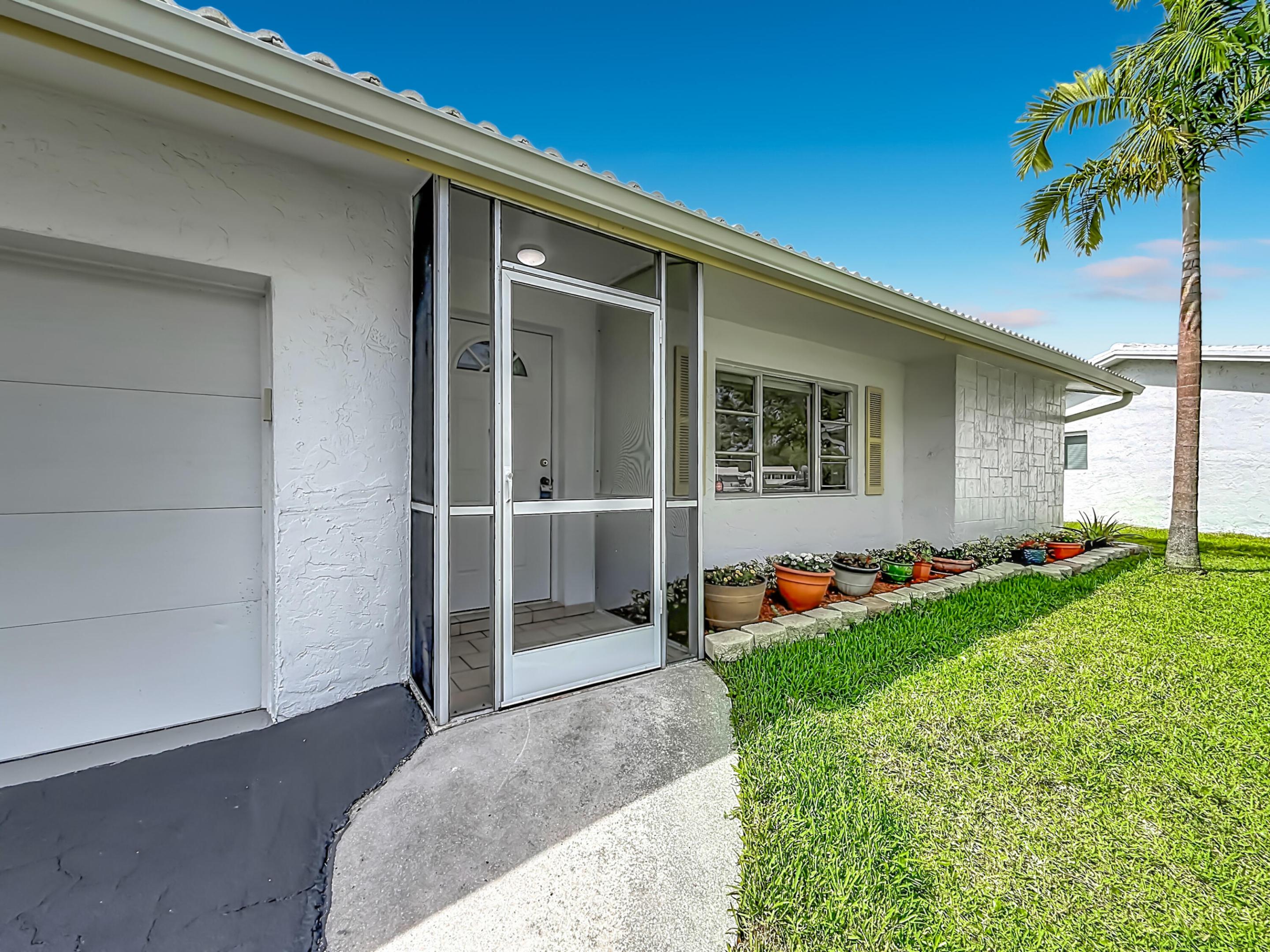 LAUDERDALE WEST 2 SEC - Residential