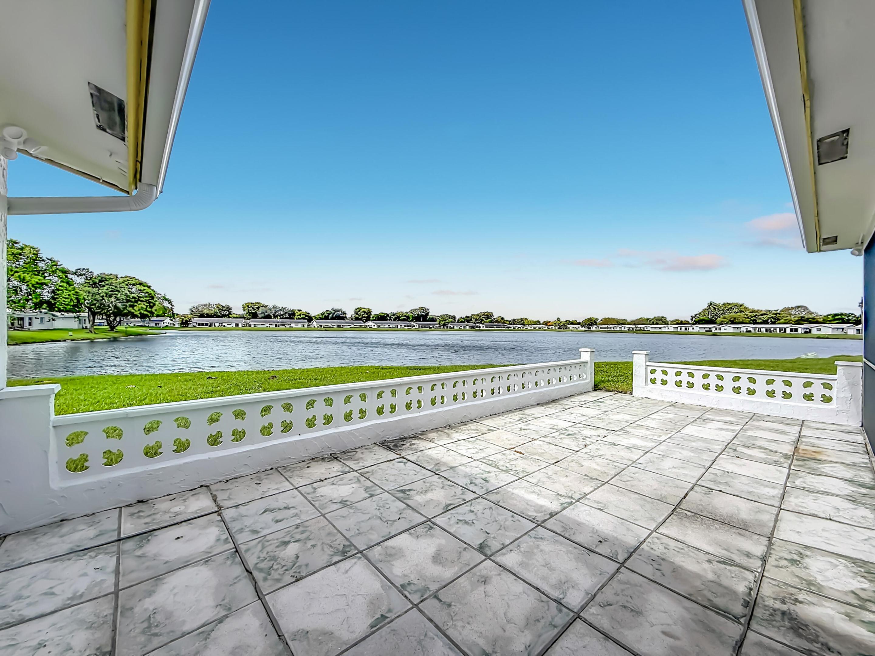 LAUDERDALE WEST 2 SEC - Residential