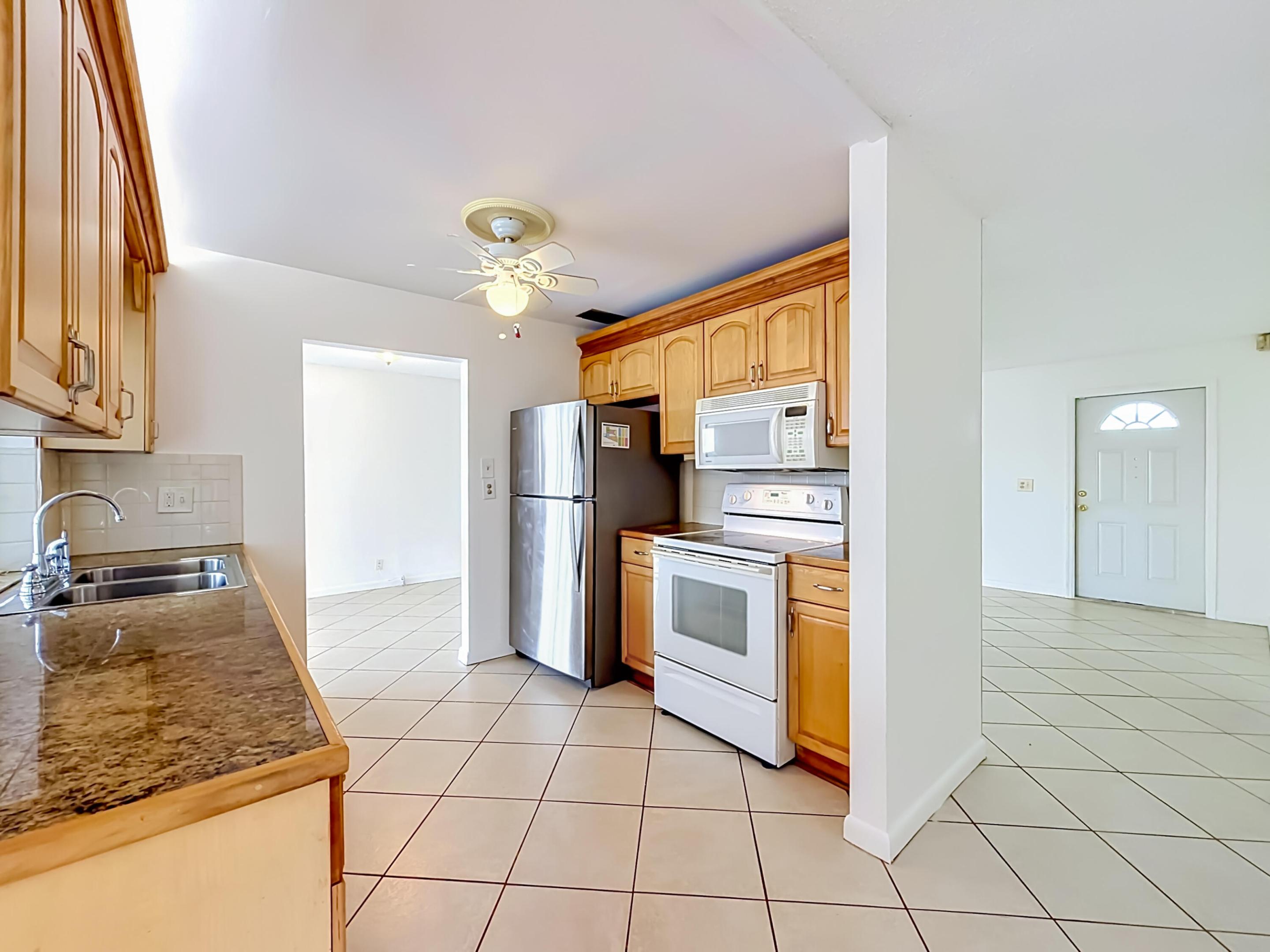 LAUDERDALE WEST 2 SEC - Residential