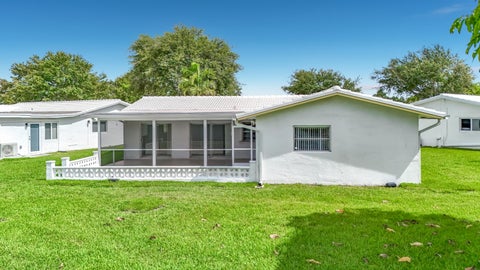 Tiny photo for 8504 NW 14th Street, Plantation, FL 33322 (MLS # B26032239)