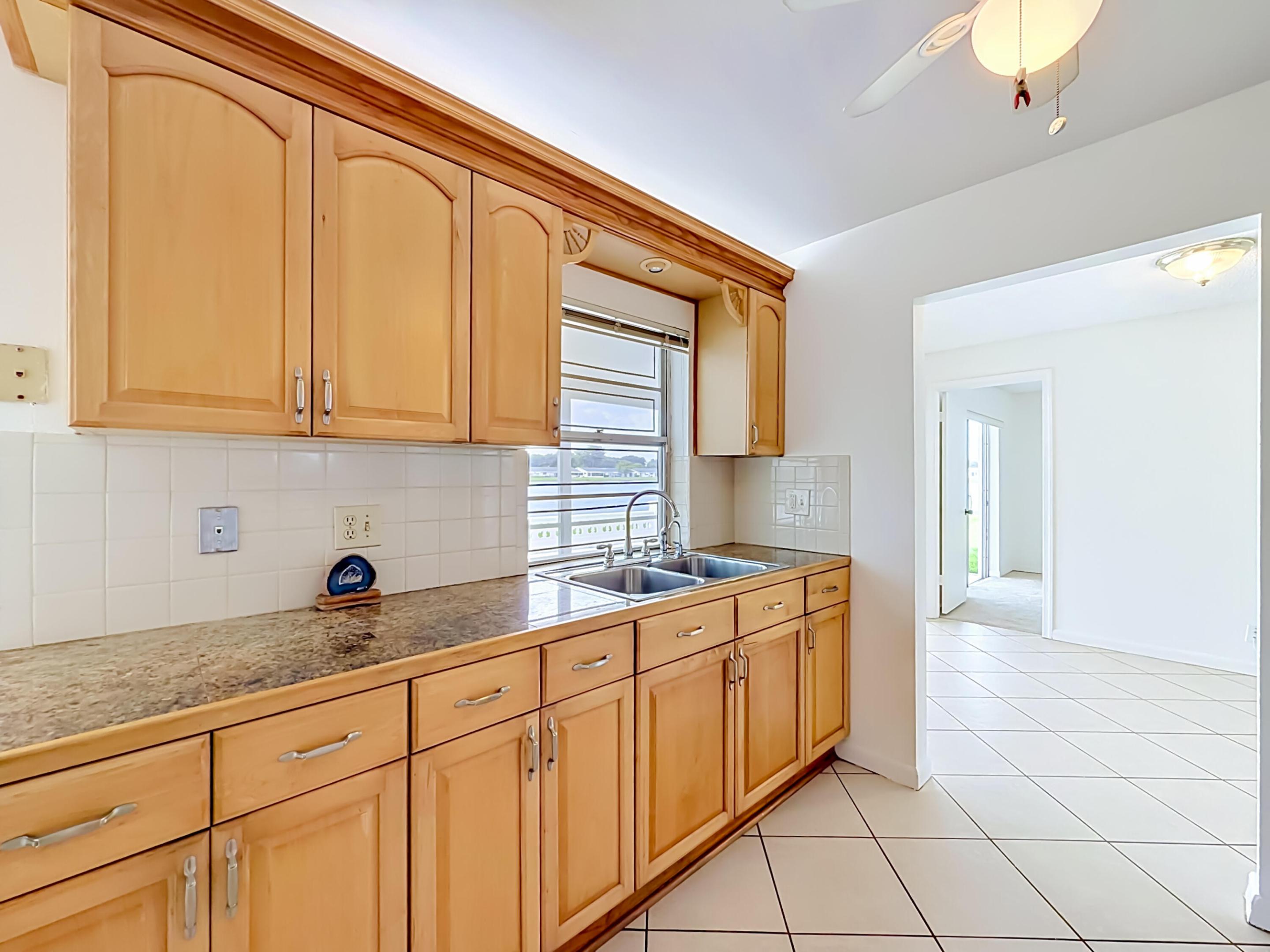 LAUDERDALE WEST 2 SEC - Residential