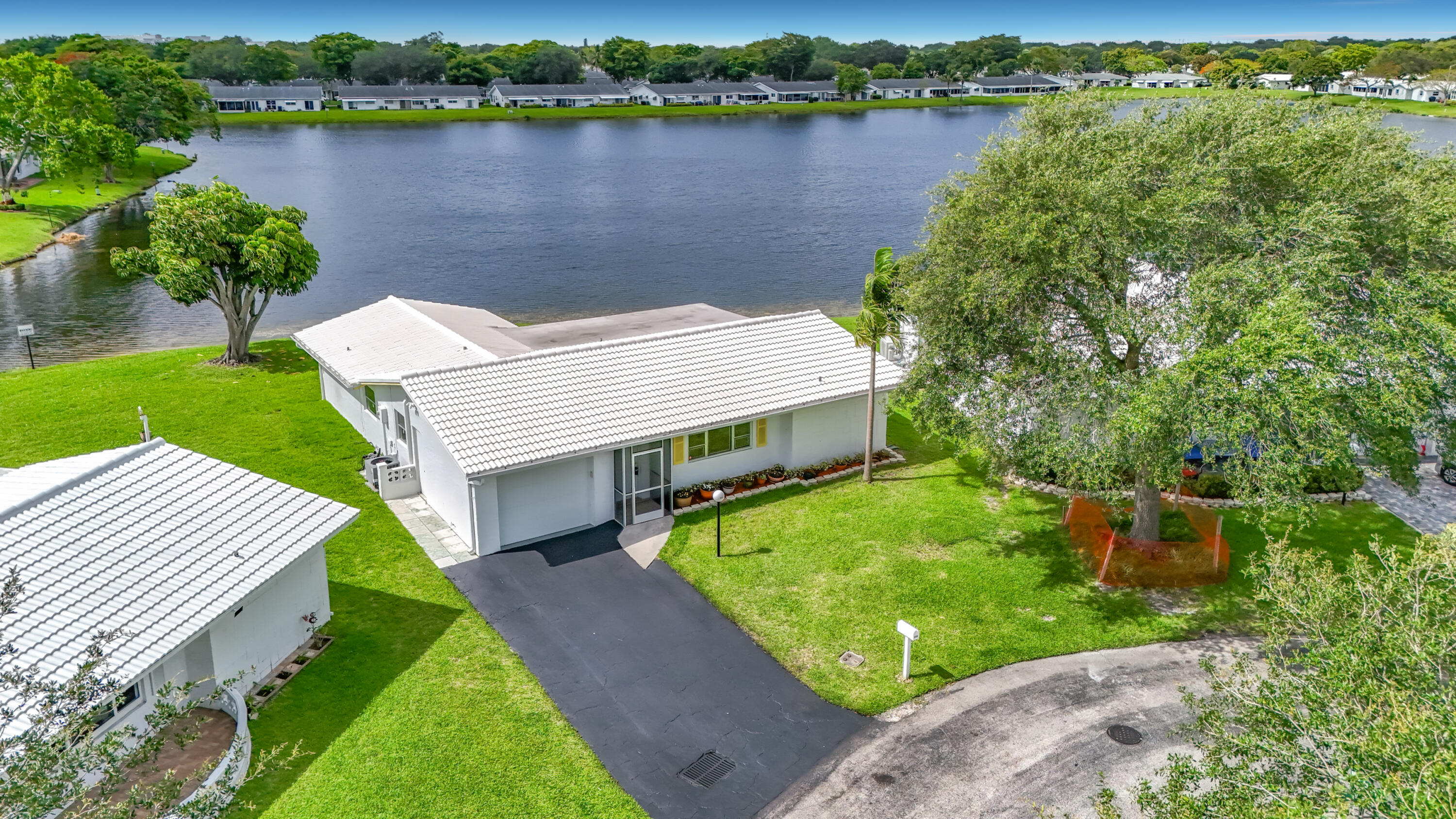 LAUDERDALE WEST 2 SEC - Residential