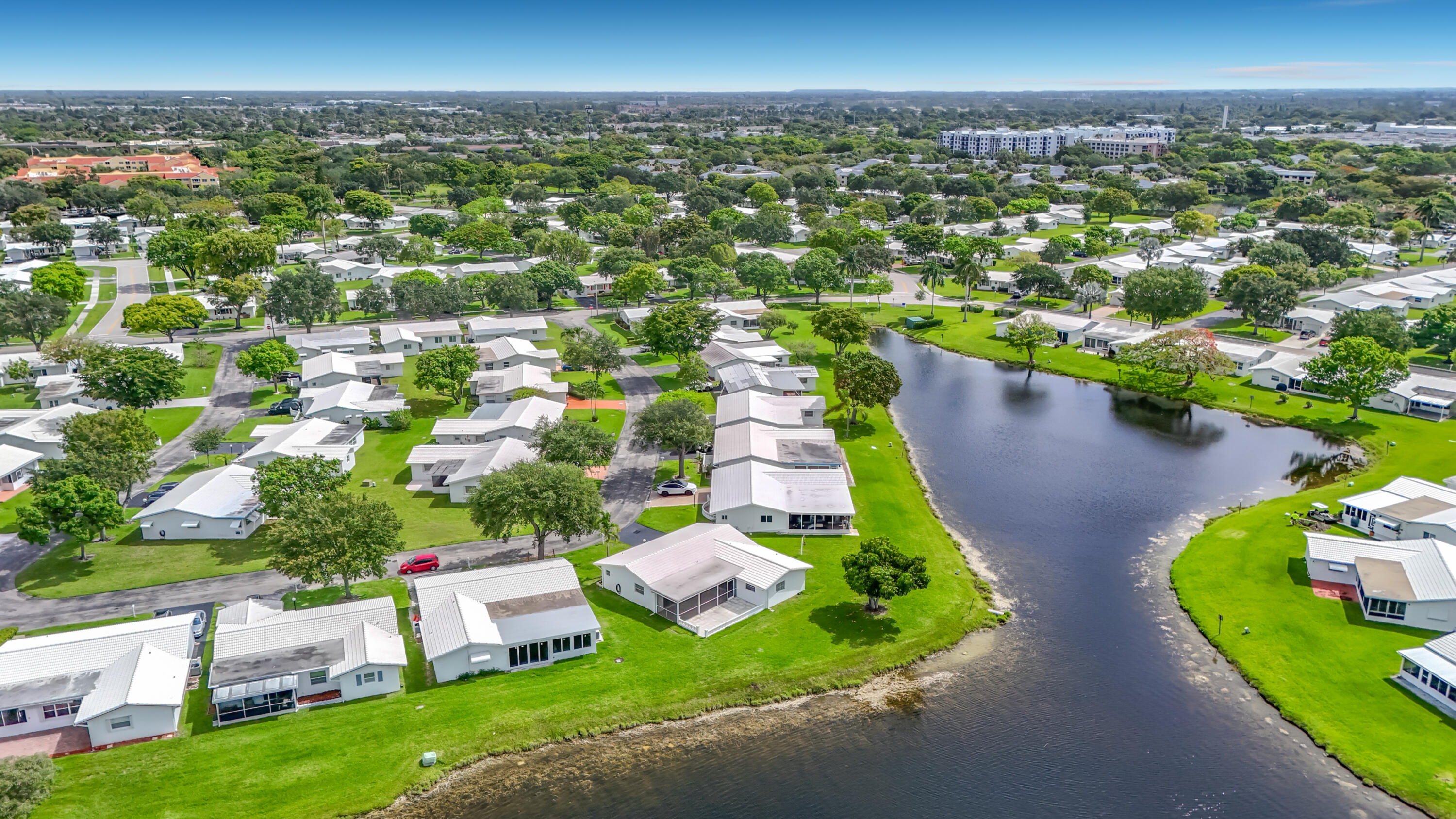 LAUDERDALE WEST 2 SEC - Residential