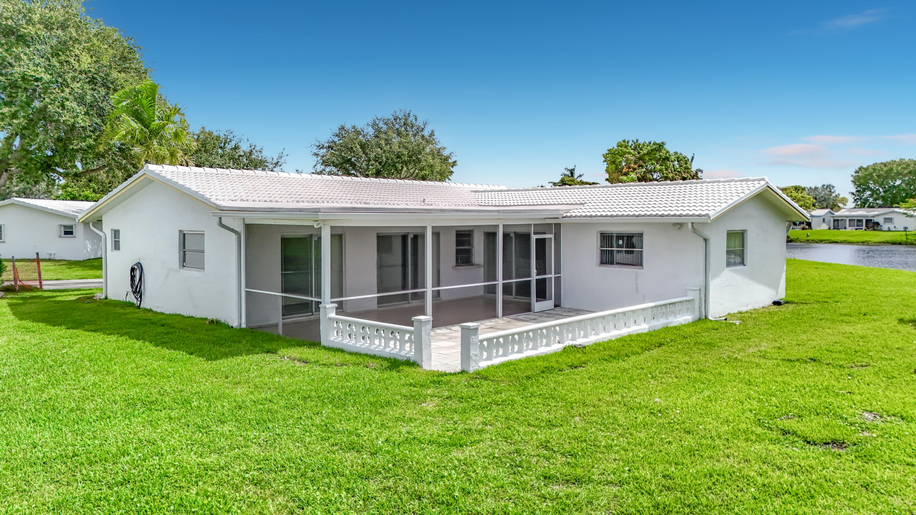 LAUDERDALE WEST 2 SEC - Residential