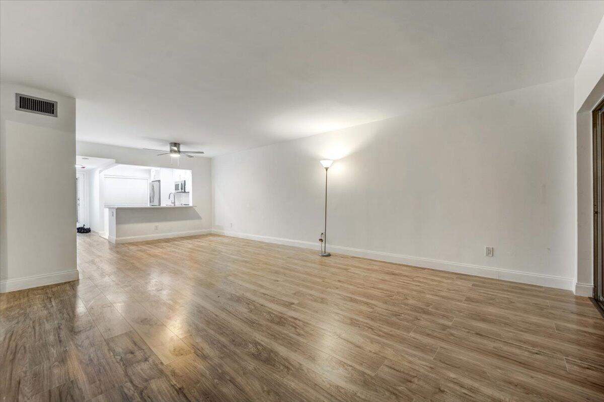 3601 Inverrary Drive Drive 102