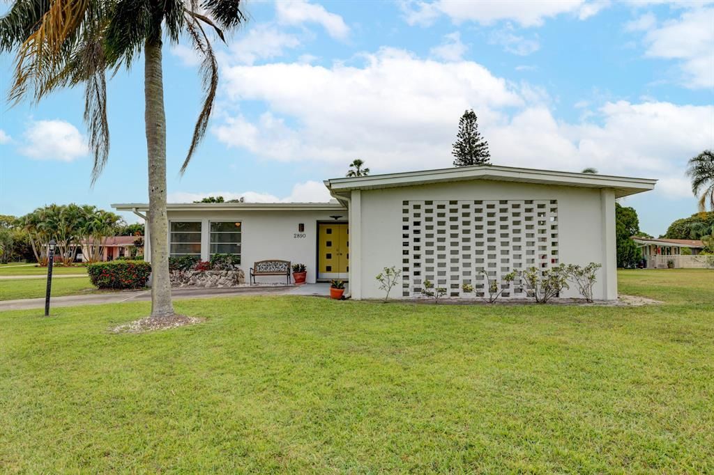 Photo of 2890 SE San Jeronimo Road, Port Saint Lucie, FL 34952 (MLS # R10790443)