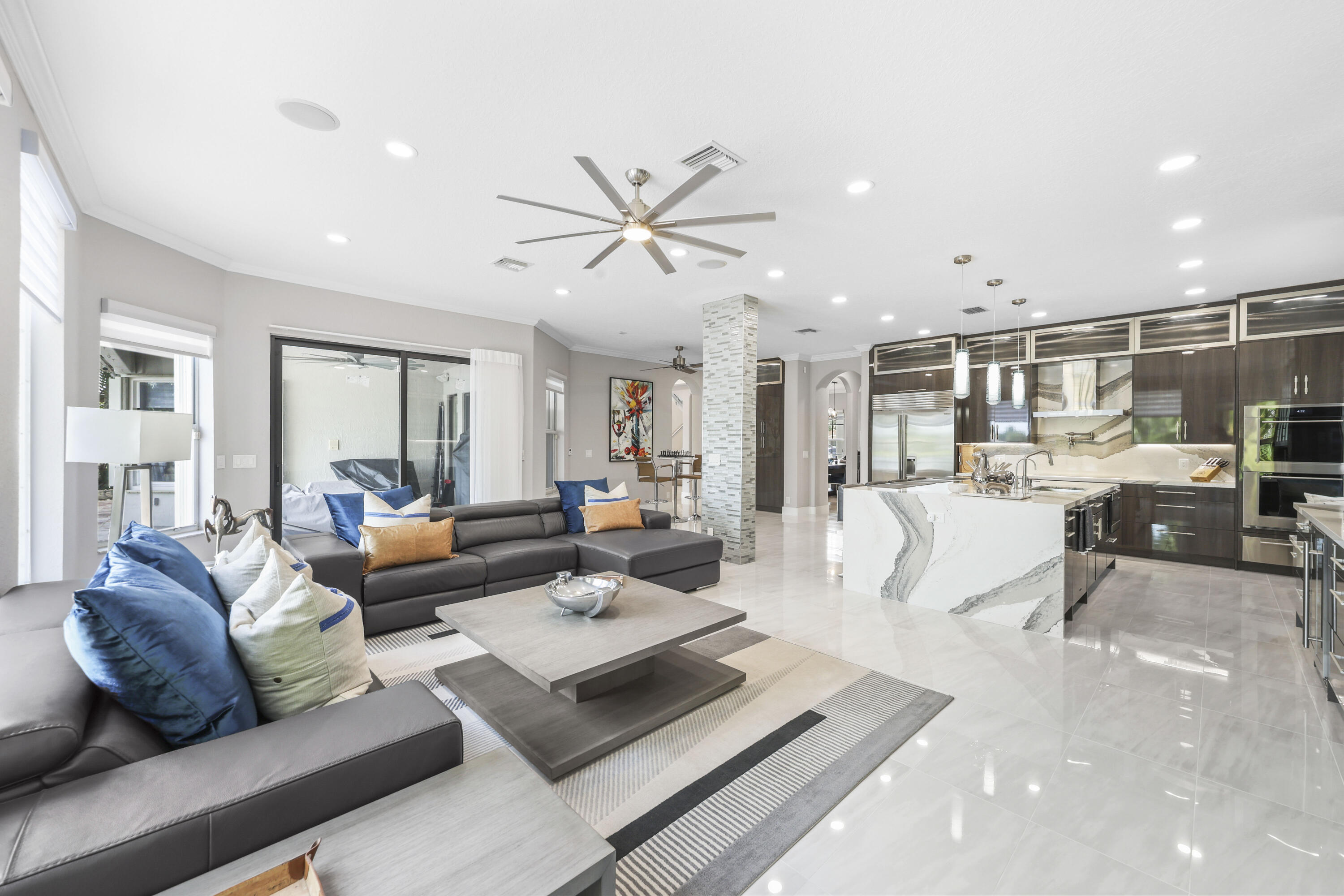 PARKLAND ISLES - Residential
