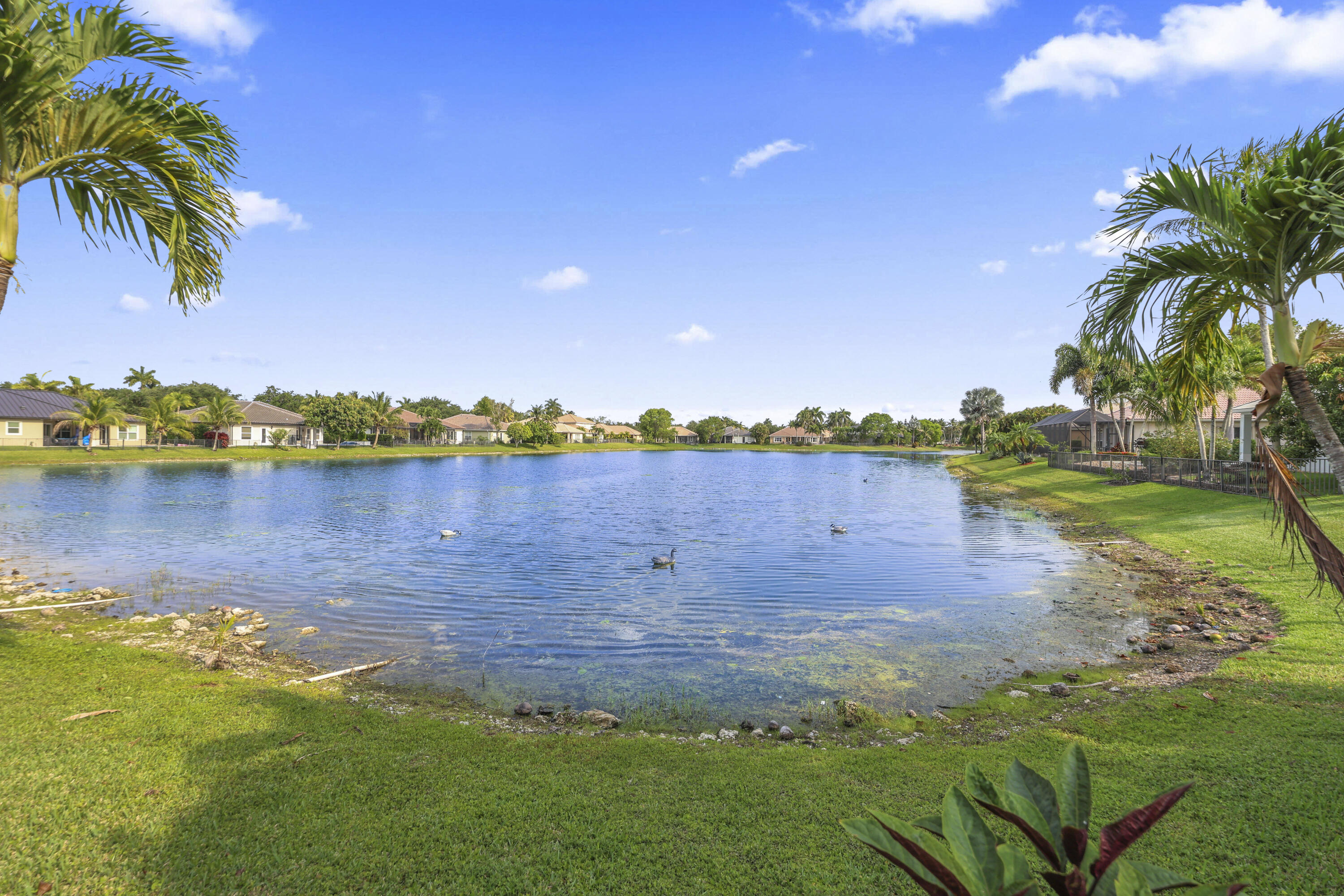 PARKLAND ISLES - Residential