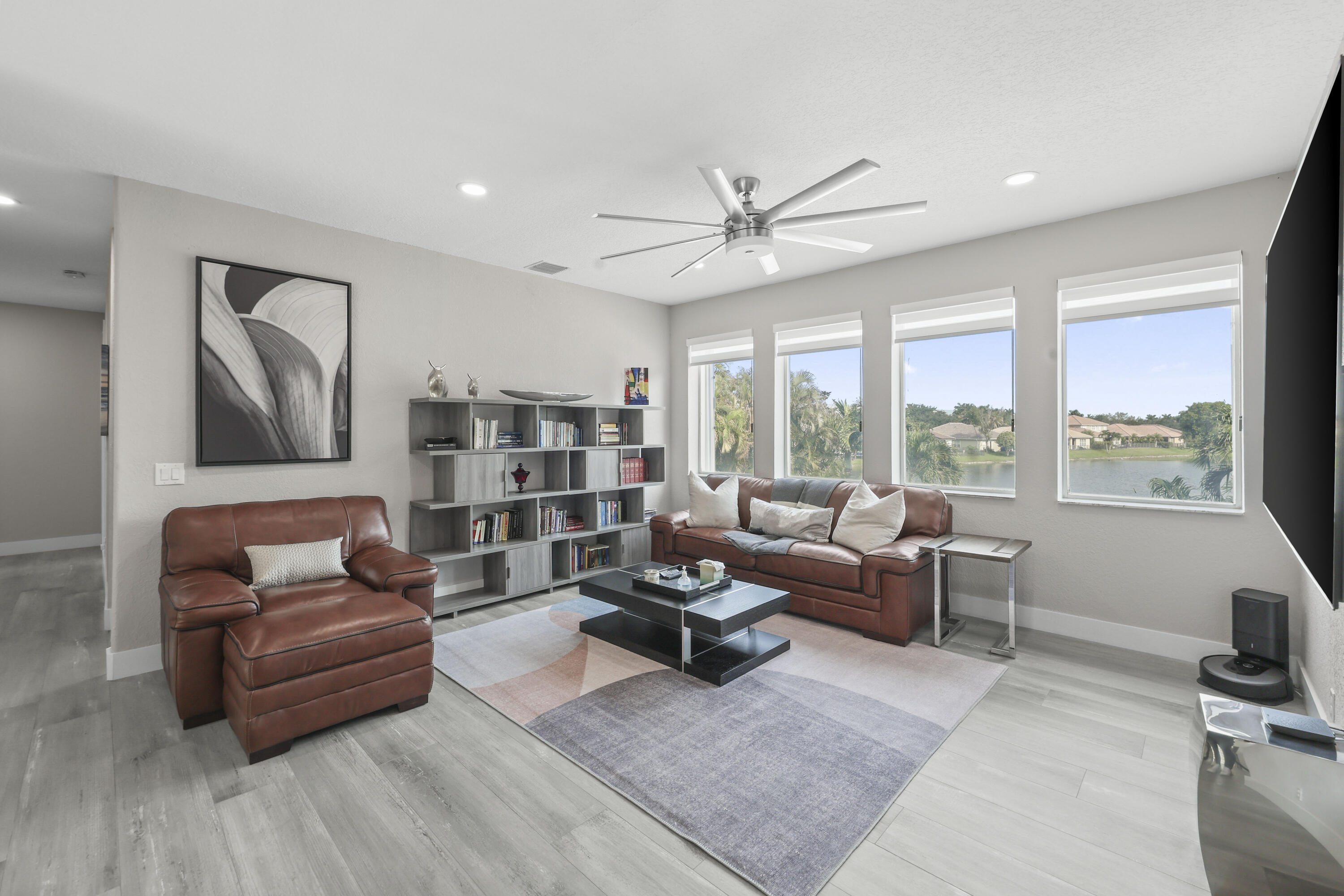 PARKLAND ISLES - Residential