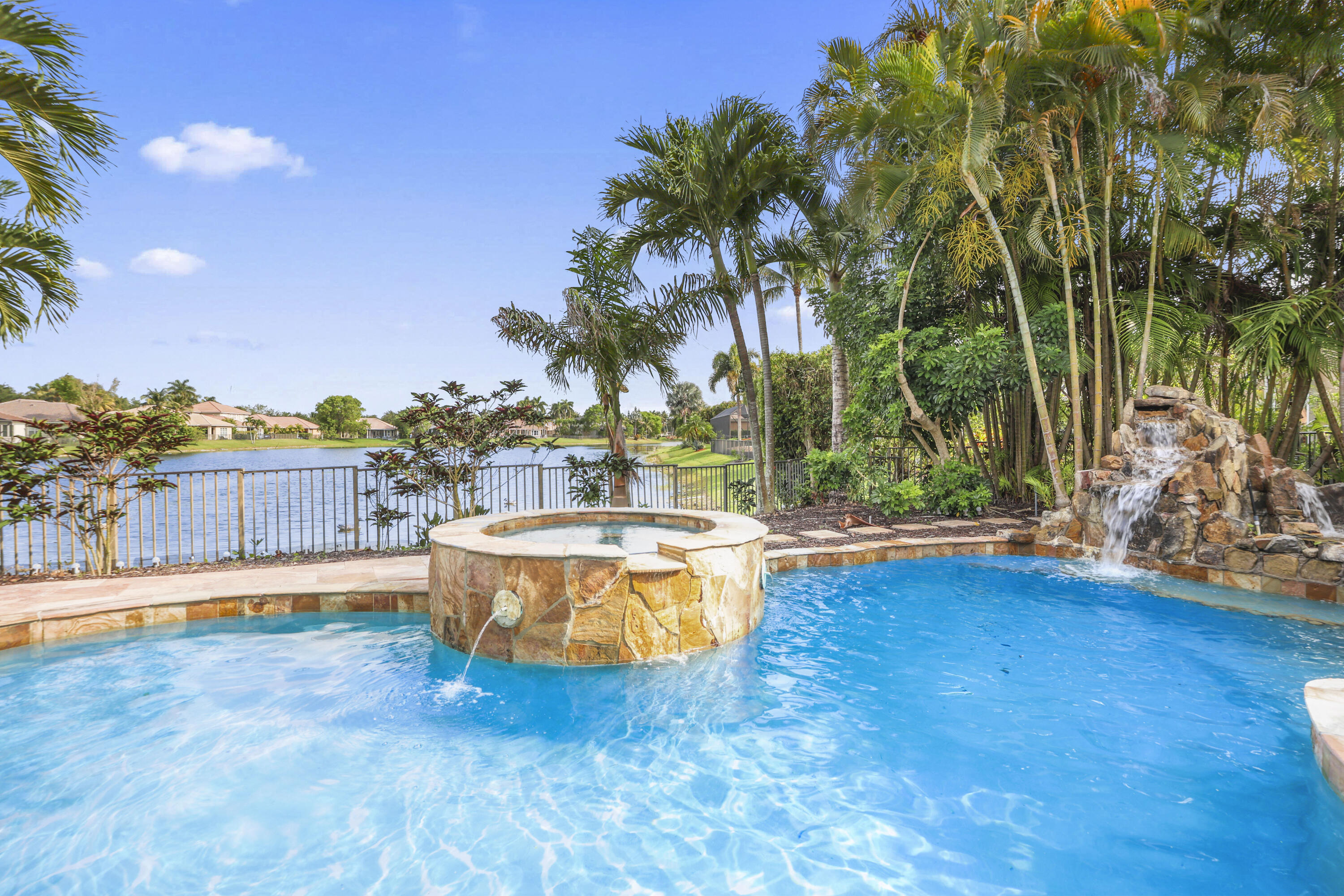 10980 NW 69th Place