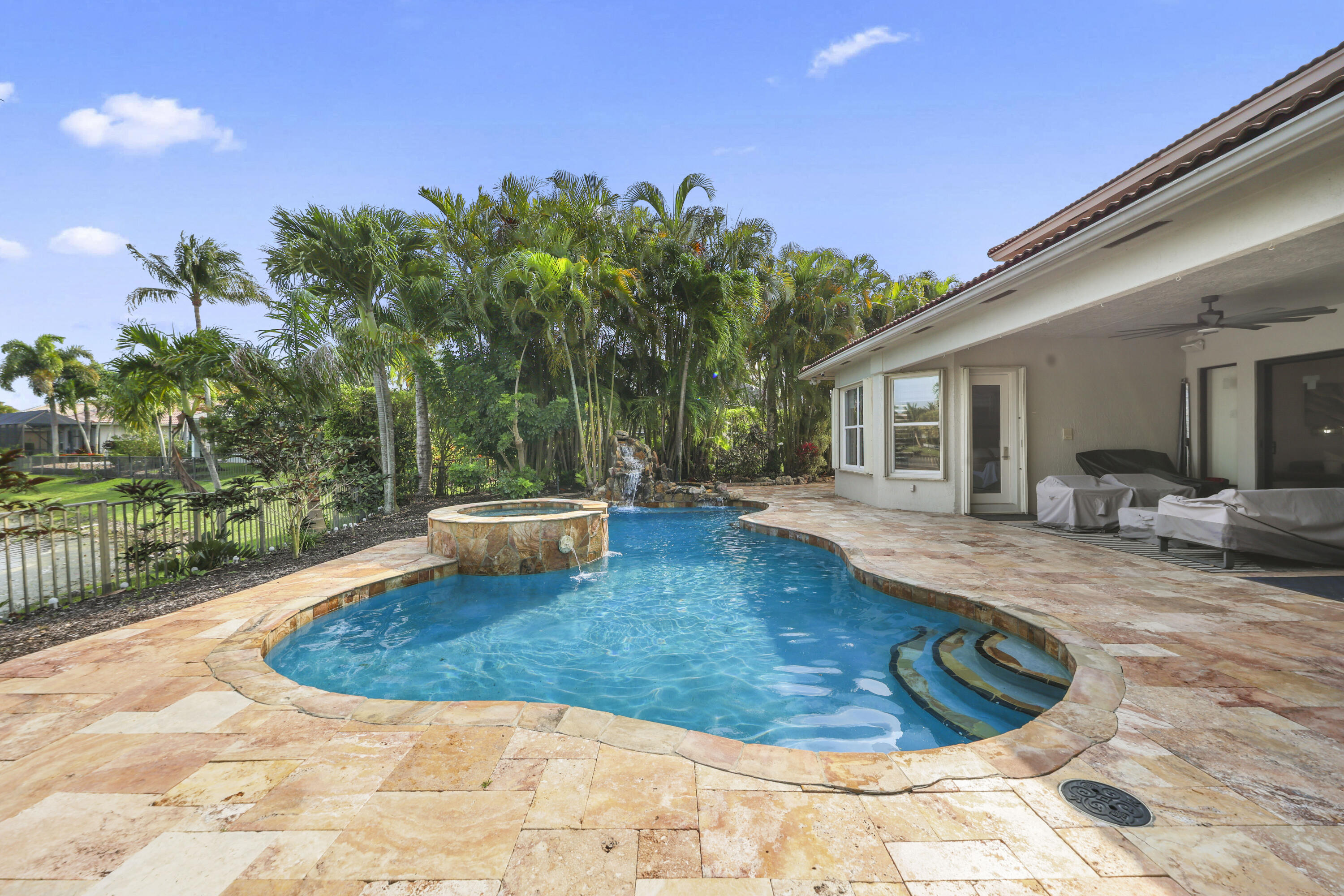 PARKLAND ISLES - Residential