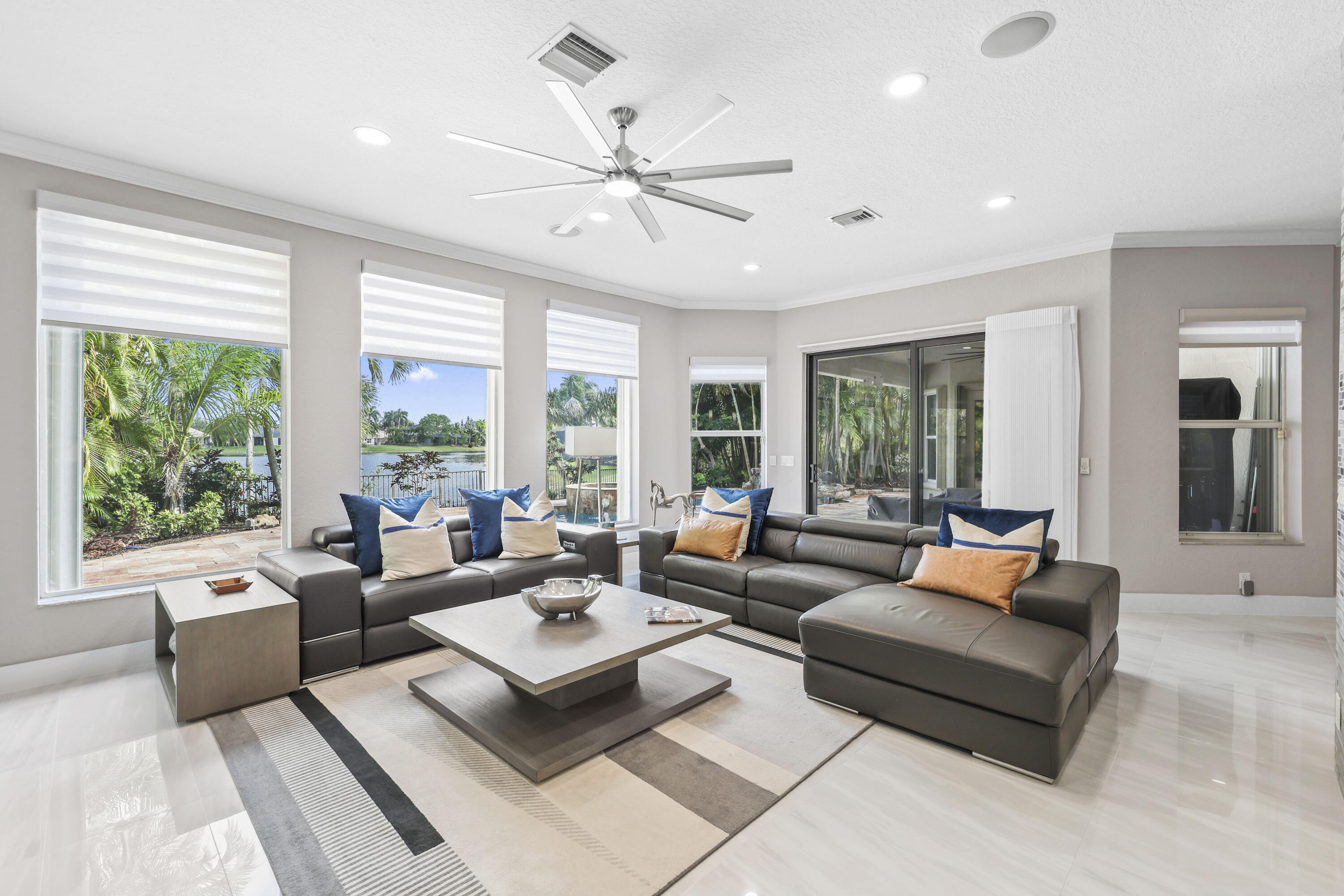 PARKLAND ISLES - Residential