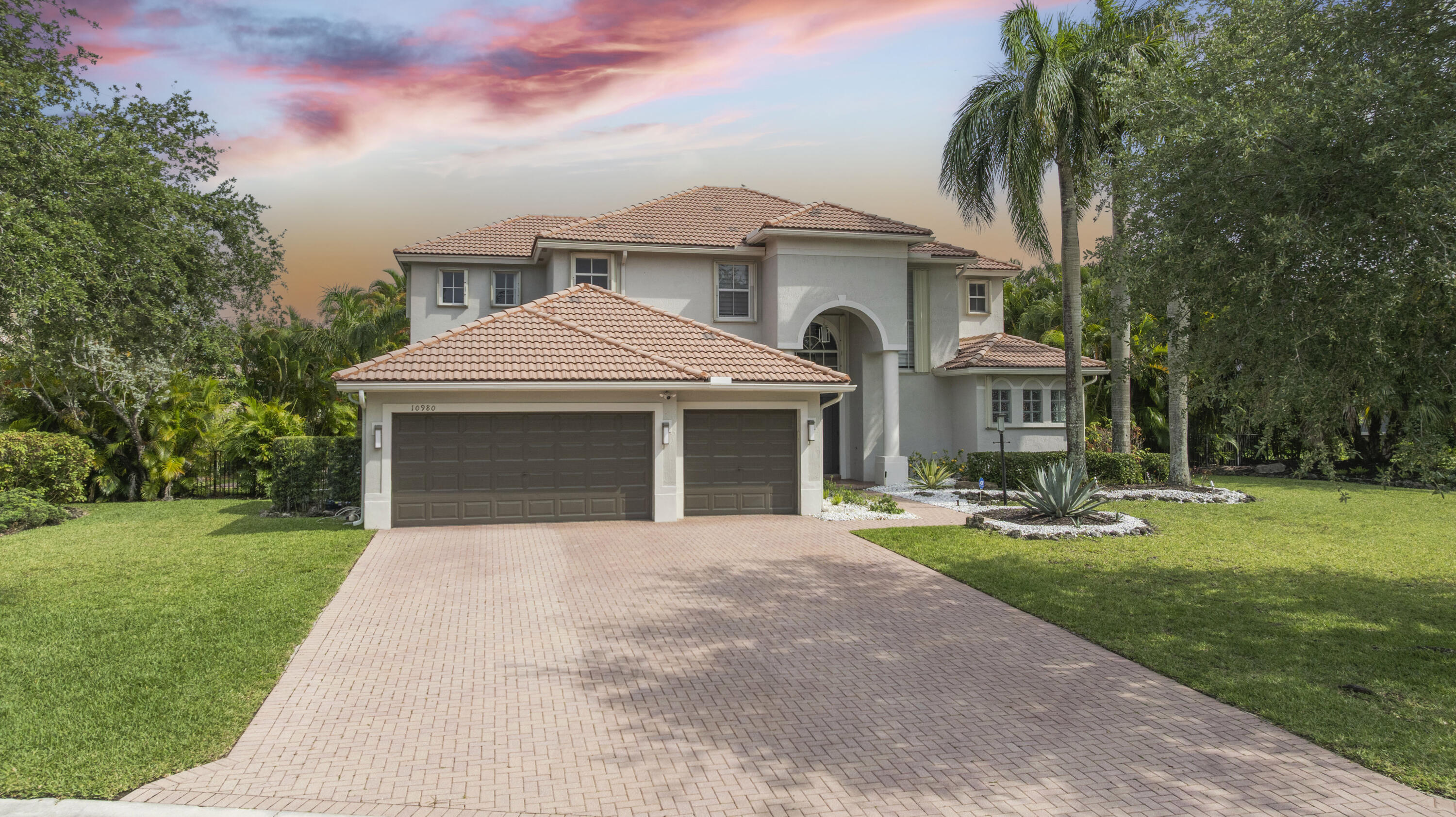 PARKLAND ISLES - Residential