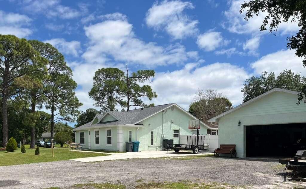 Photo of 5101 Matanzas Avenue, Fort Pierce, FL 34946 (MLS # B26017609)