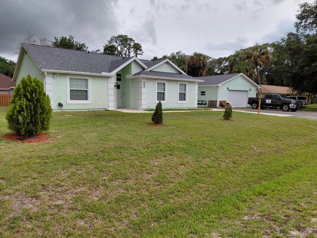 Photo of 5101 Matanzas Avenue, Fort Pierce, FL 34946 (MLS # B26017609)