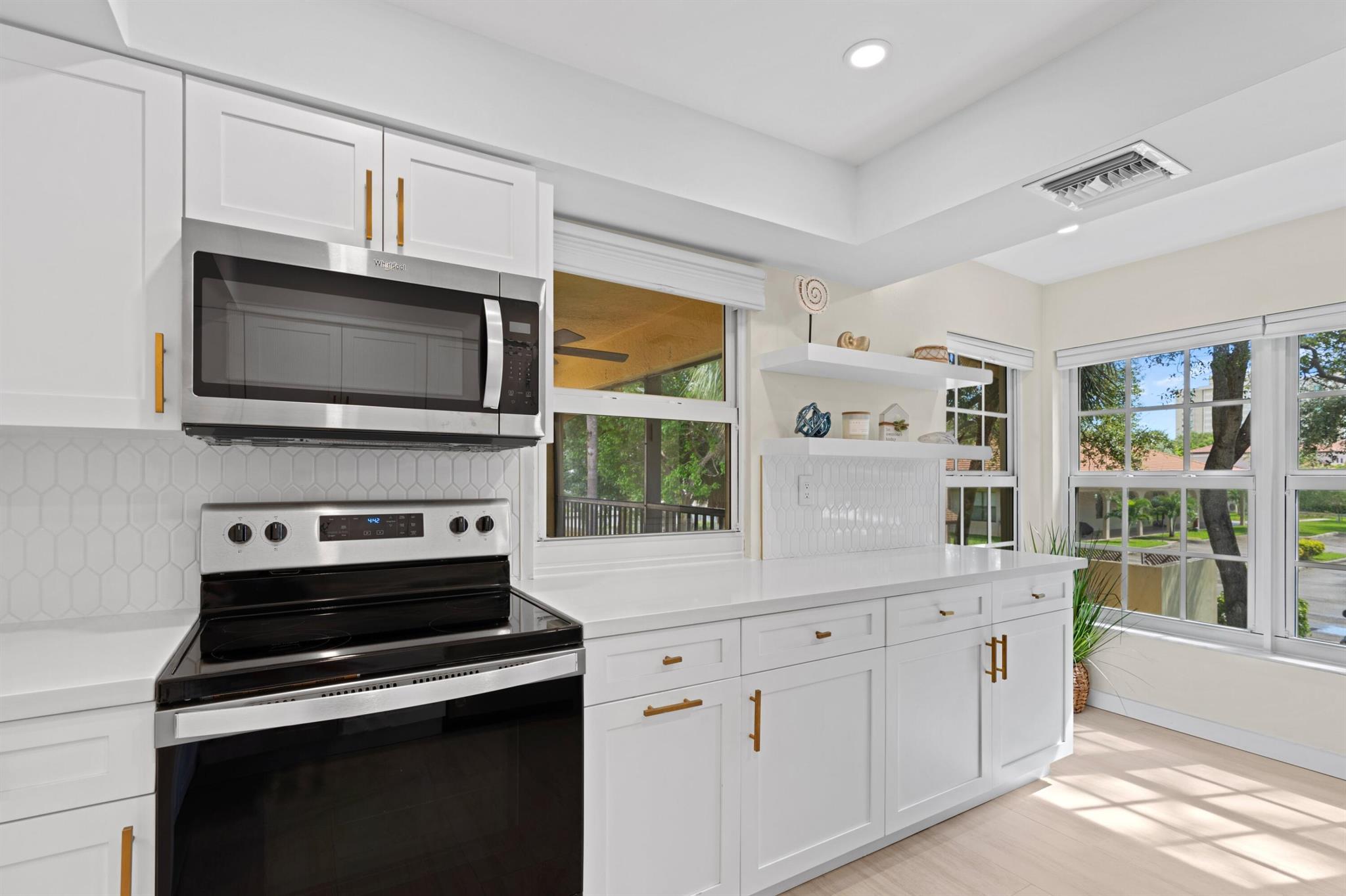 2121 S Ocean Boulevard 106