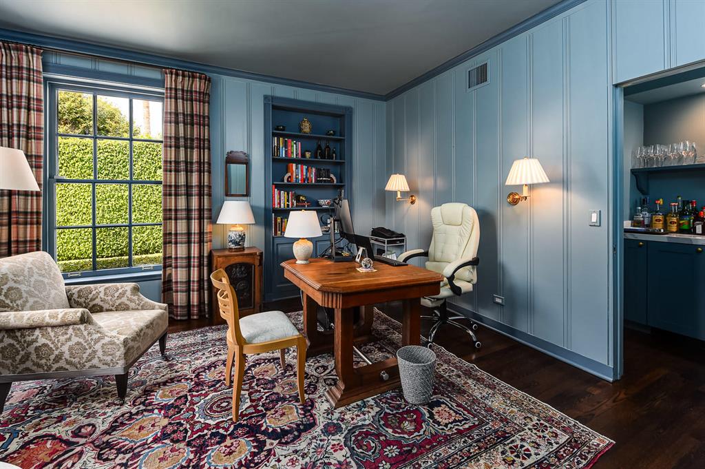 COCOANUT GROVE - Residential