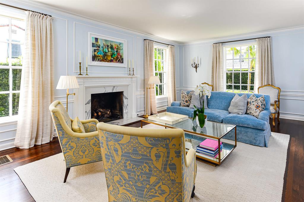 COCOANUT GROVE - Residential