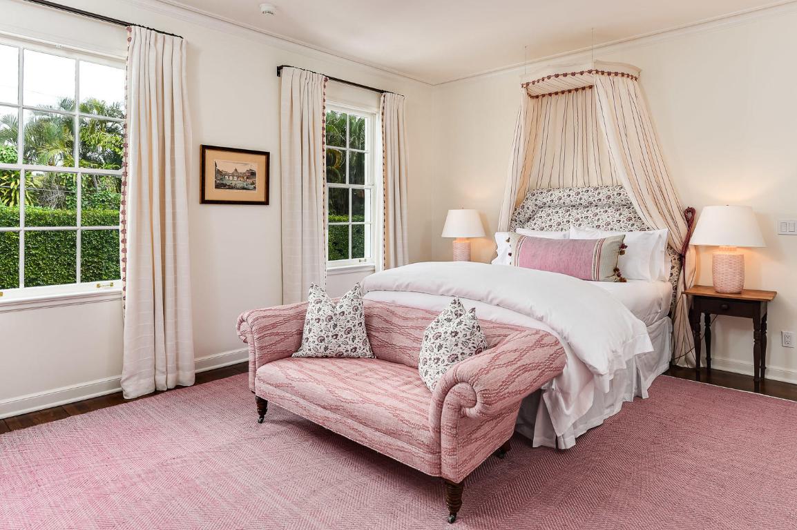 COCOANUT GROVE - Residential