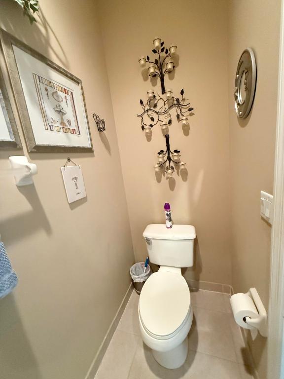 SEMINOLE ESTATES & TOWNHOMES - Residential